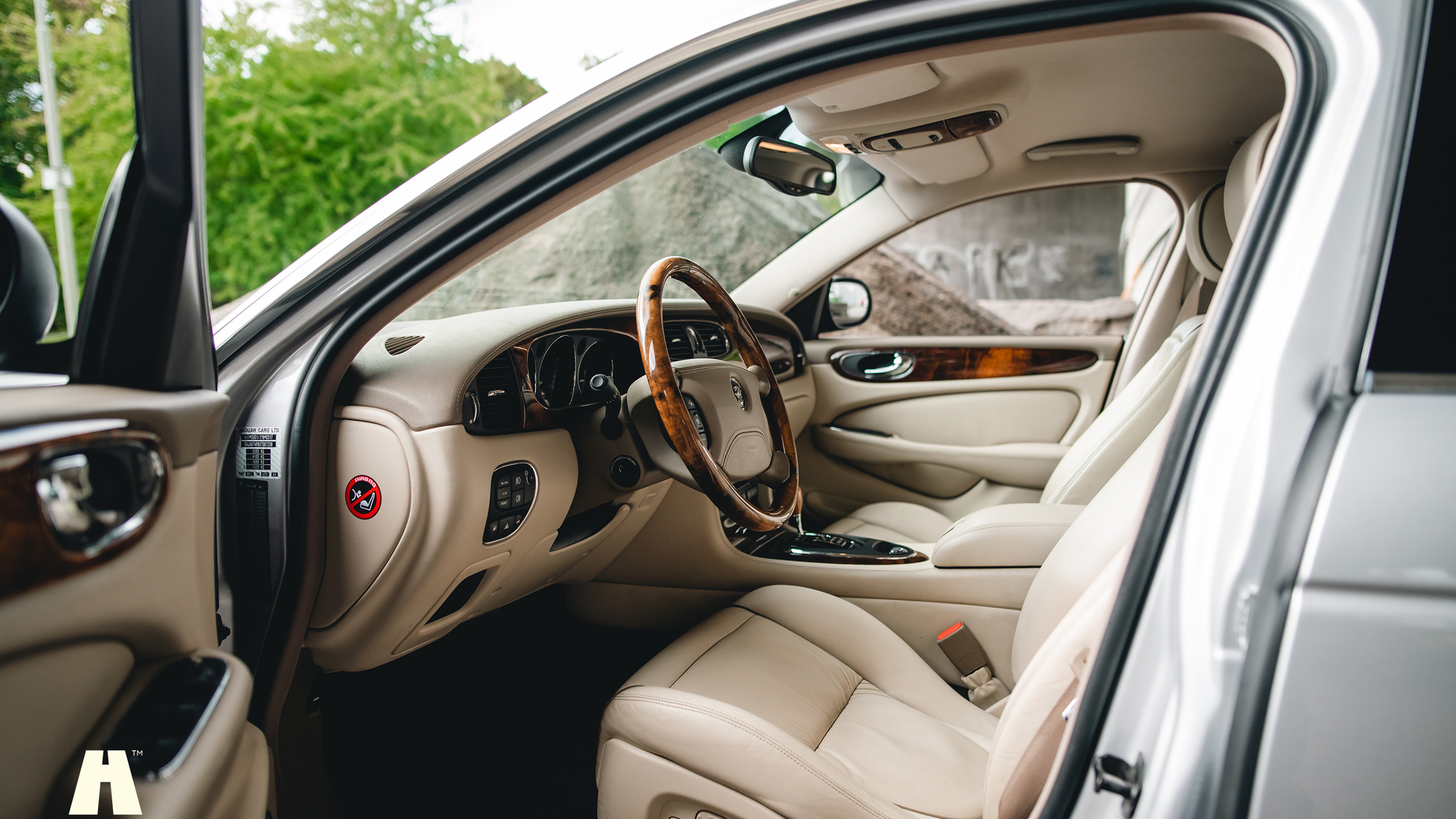 Innenraumfoto von 2003 Jaguar XJ Super V8
