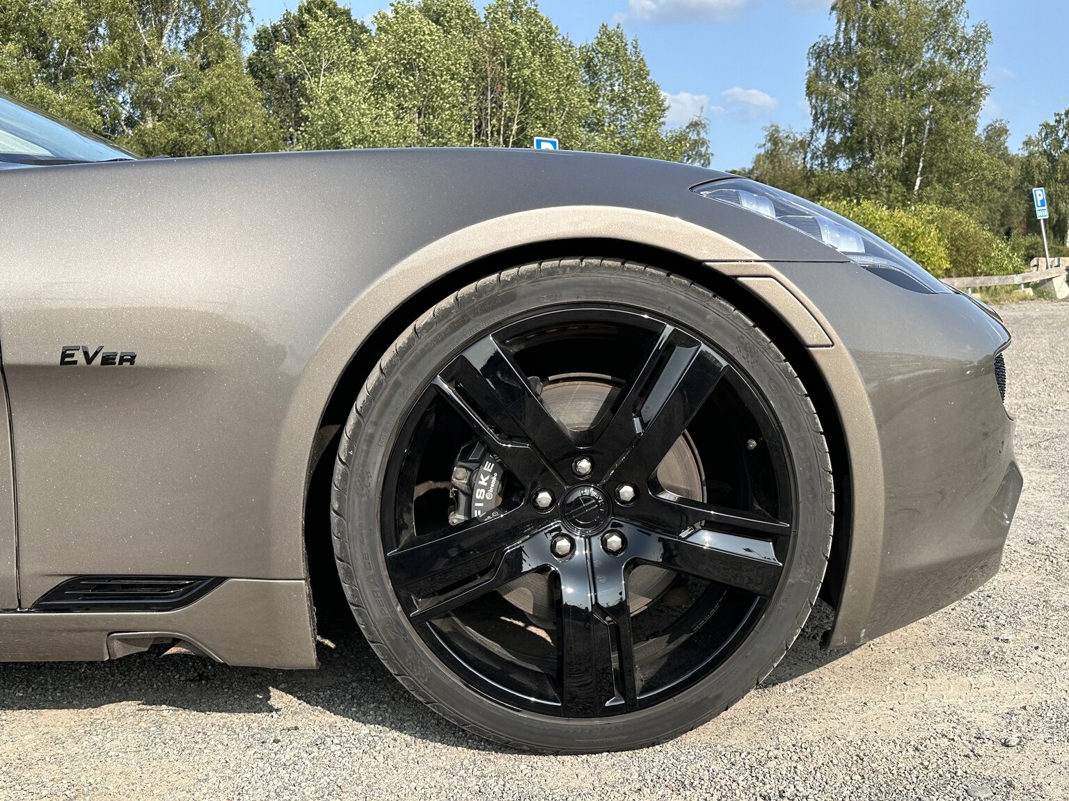 Exterior image of 2012  Fisker Karma