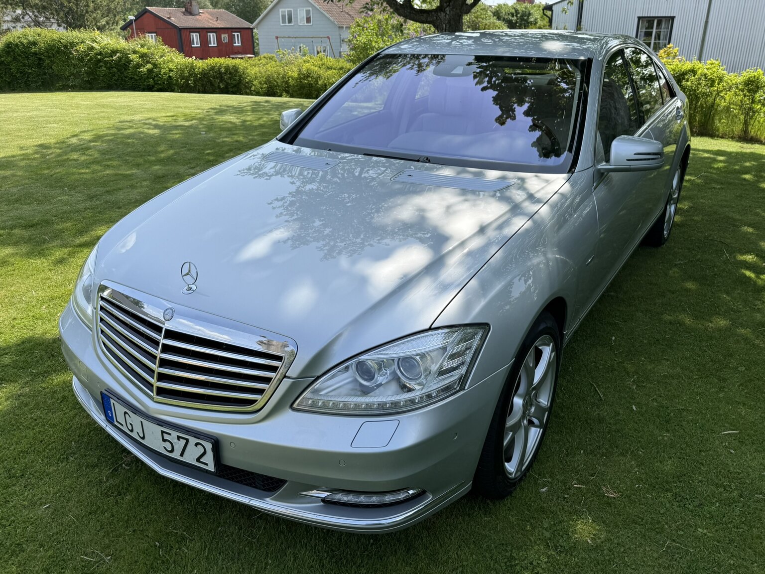 Exteriörbild på 2011 Mercedes-Benz S 500 4MATIC 