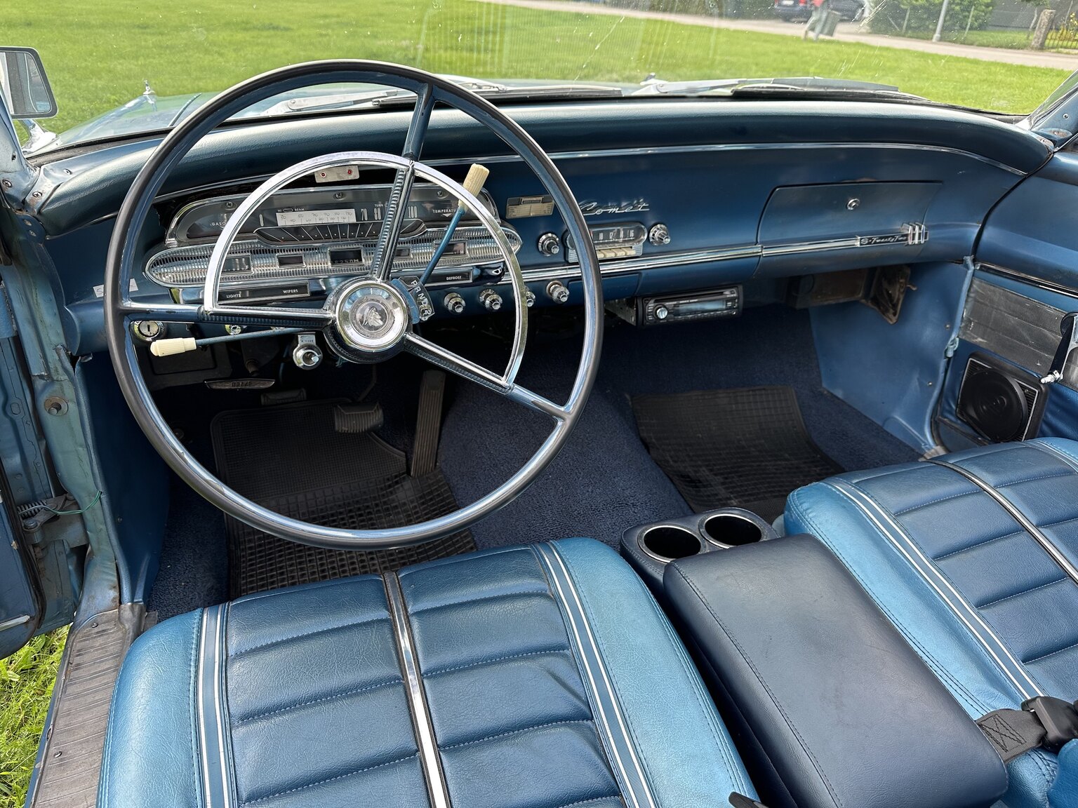 Innenraumfoto von 1963 Mercury Comet (2)