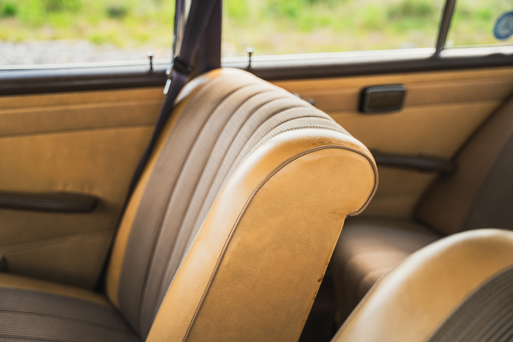 Innenraumfoto von 1966 Mercedes-Benz 200 D "Heckflosse"