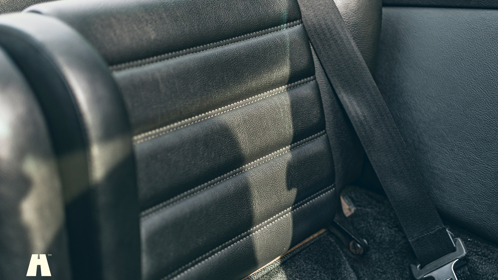 Innenraumfoto von 1989 Porsche 911 Carrera 3.2 Targa (44)