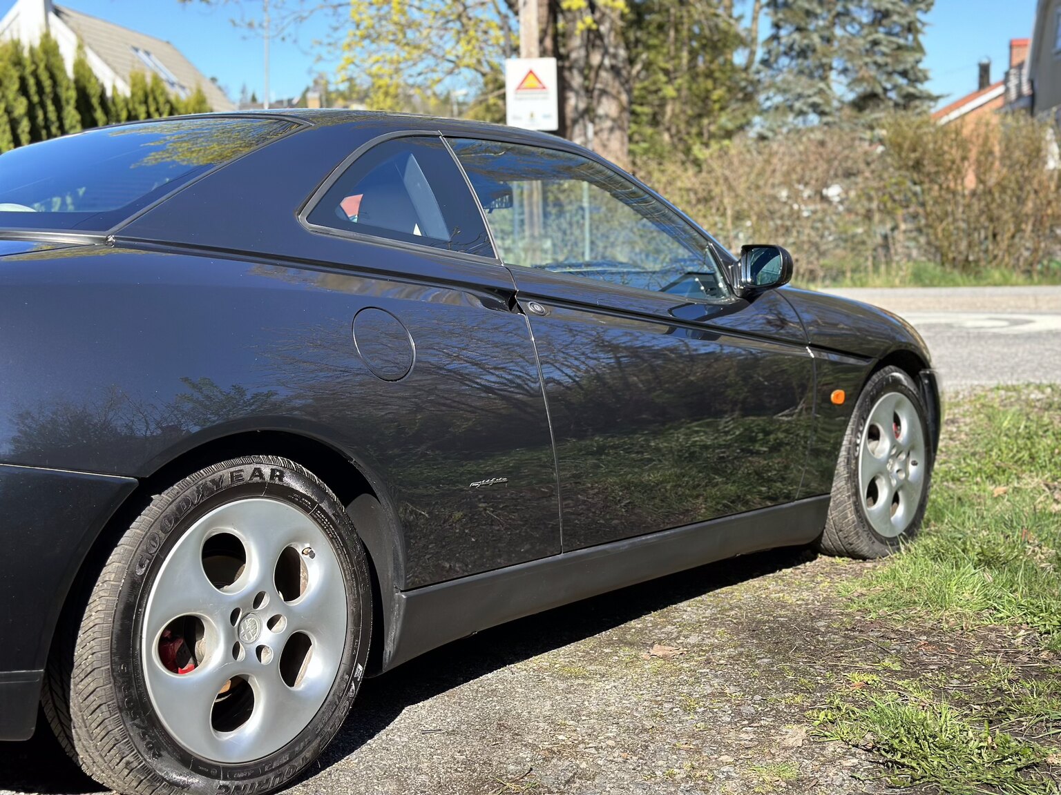 Exteriörbild på 1997 Alfa Romeo GTV 3.0