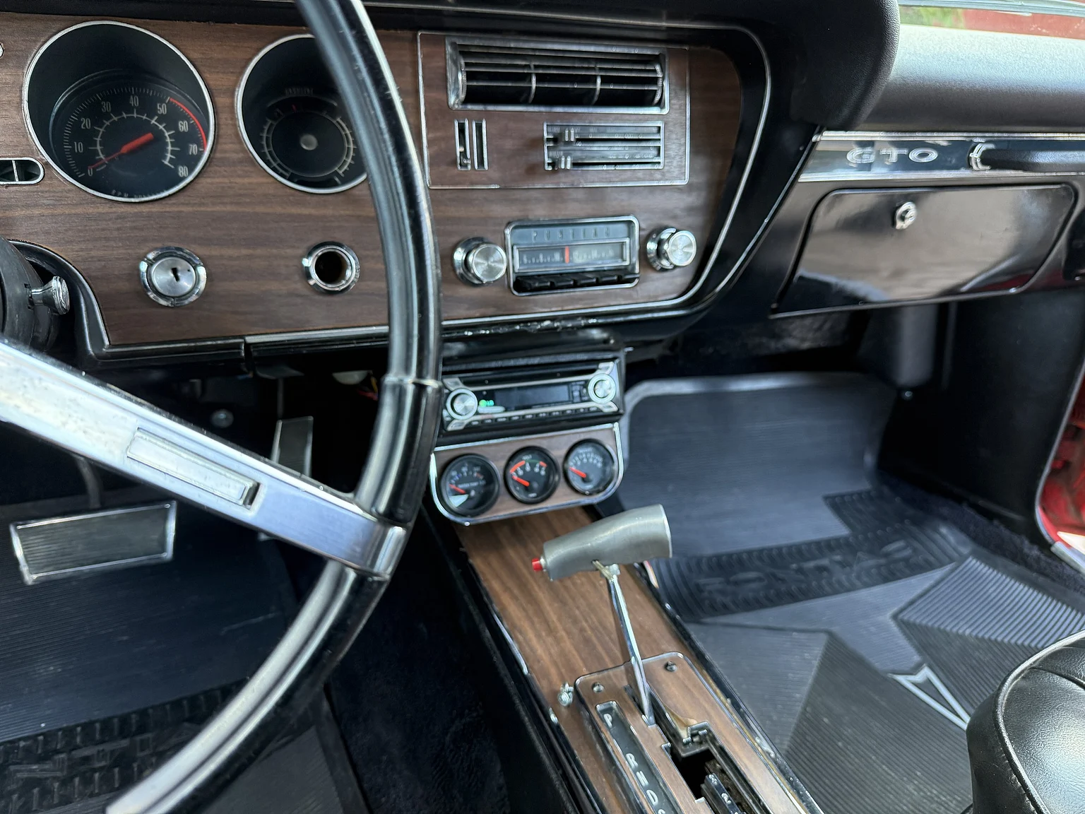 Innenraumfoto von 1967 Pontiac GTO Hardtop (41)