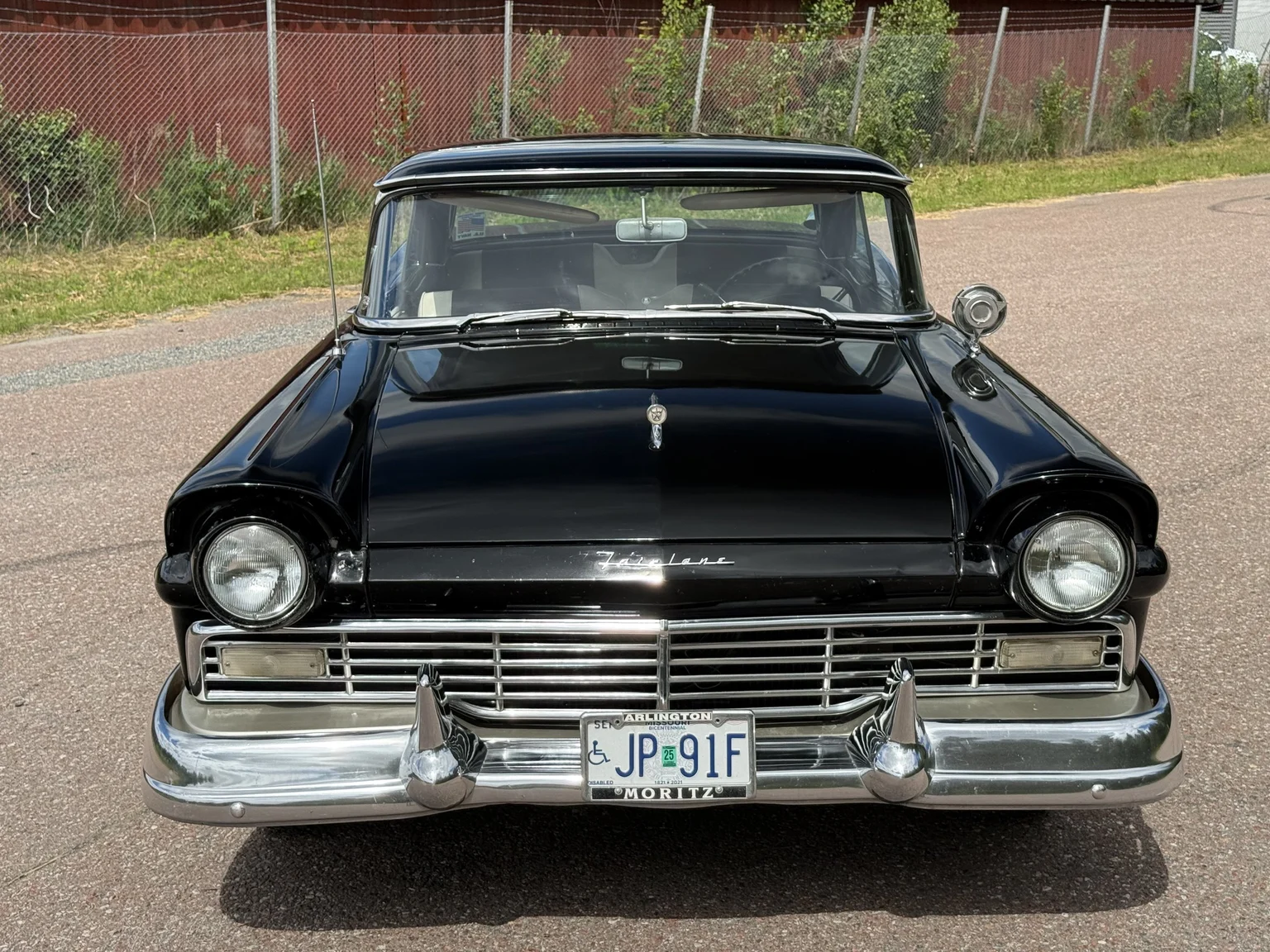 Aussenfoto 1957 Ford Fairlane 500 Hardtop Cabriolet (6)