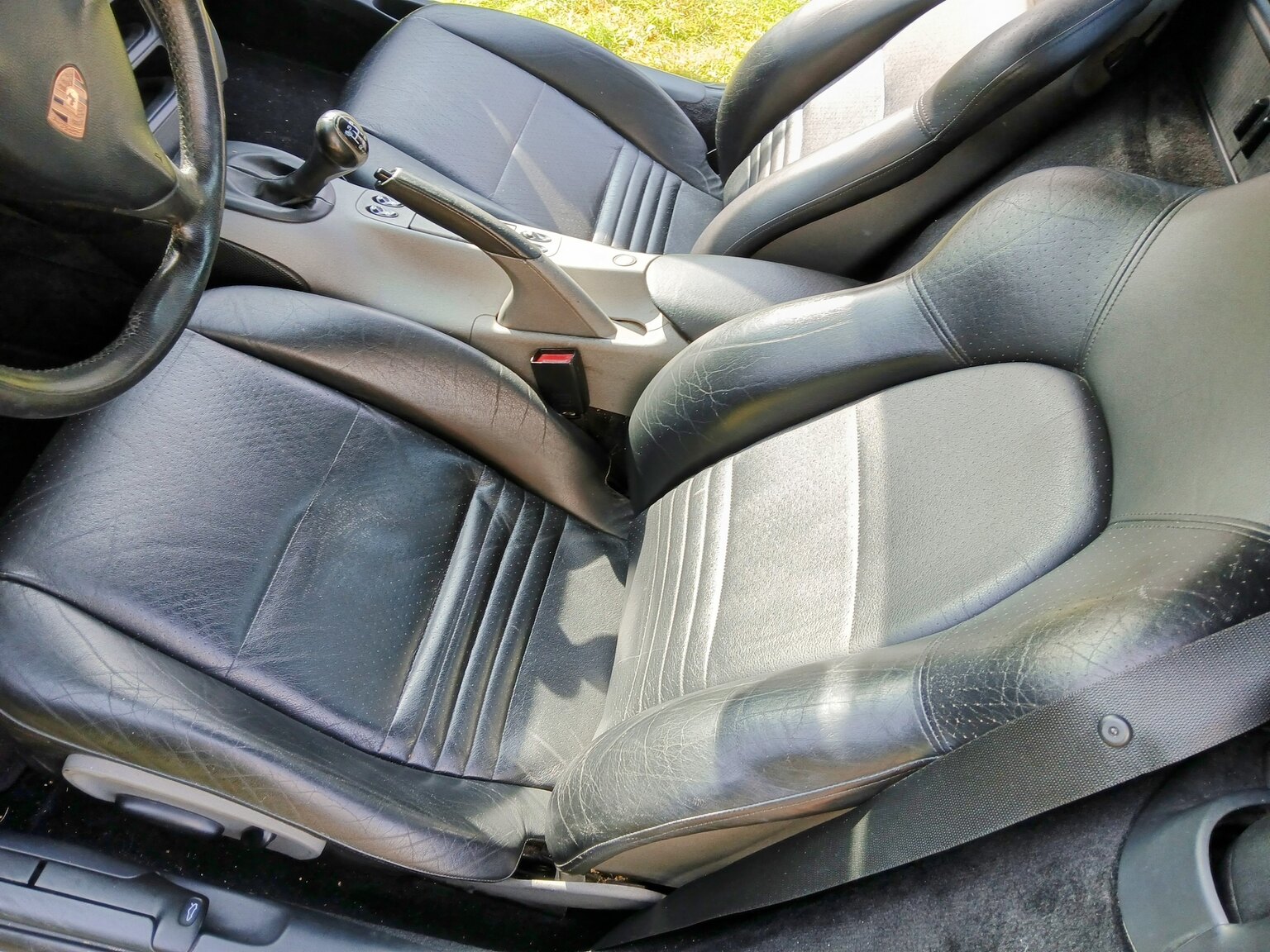Innenraumfoto von 1999 Porsche Boxster