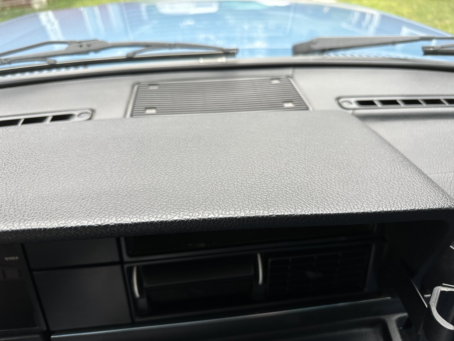 Interior image of 1986 Volvo 244