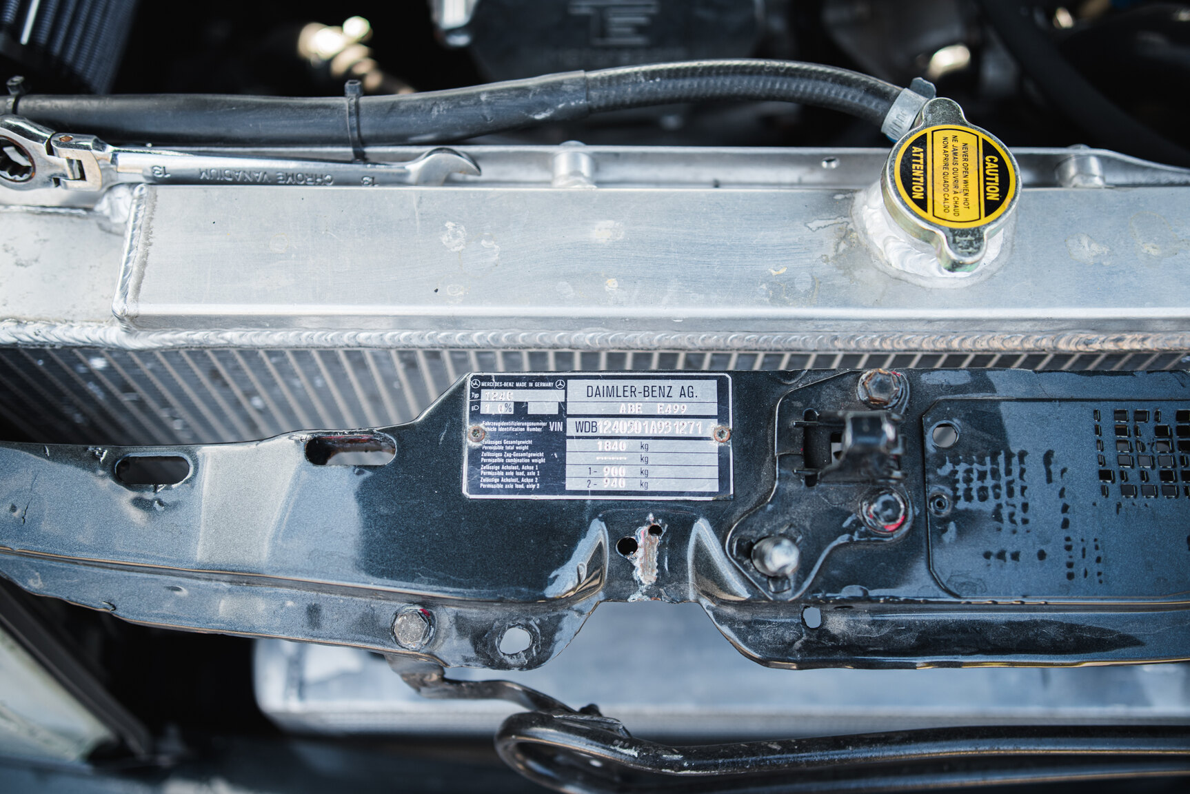 Image of 1989 Mercedes-Benz 300 CE Koenig Specials mechanics
