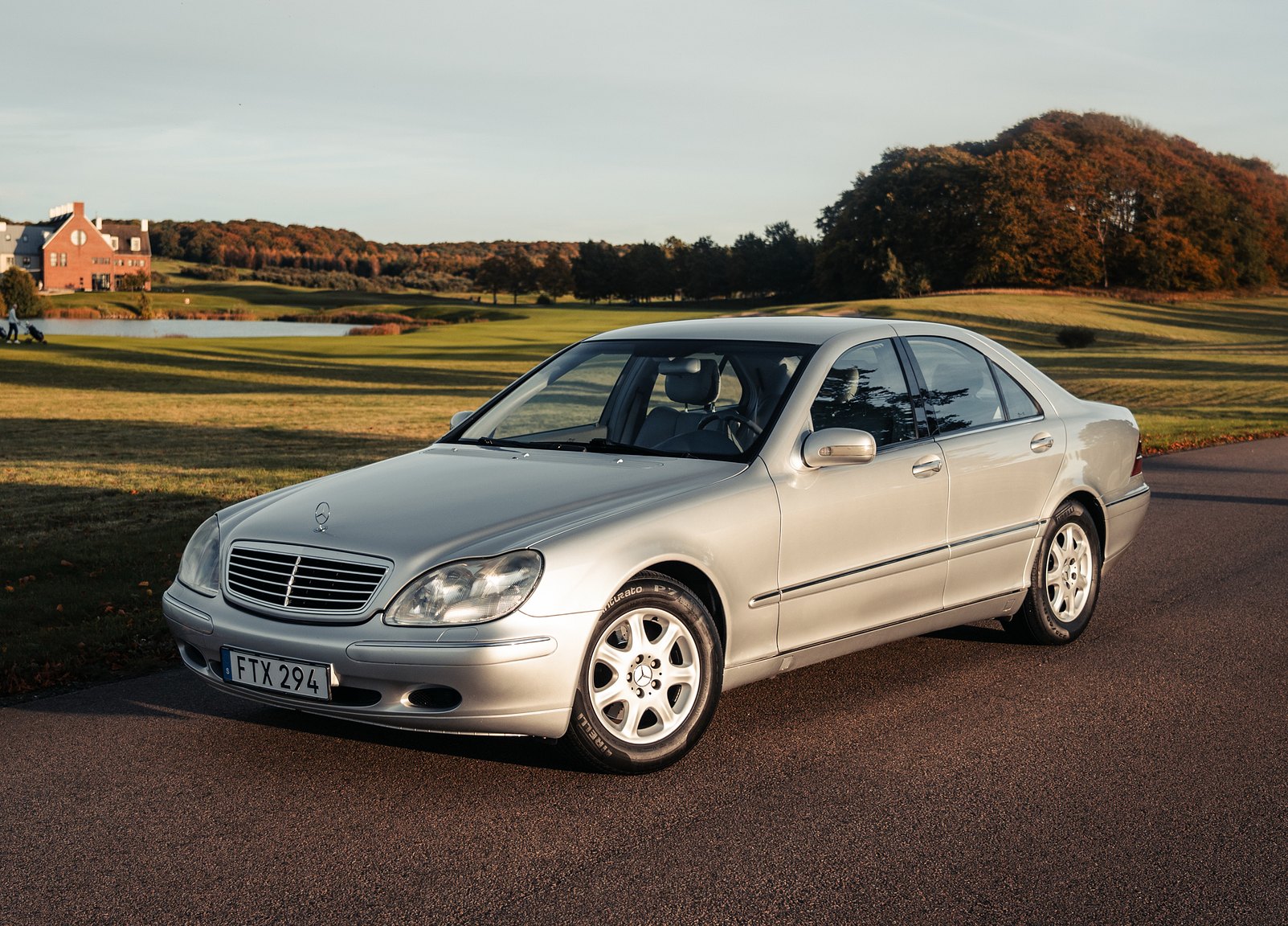 Exteriörbild på 1999 Mercedes-Benz S 320