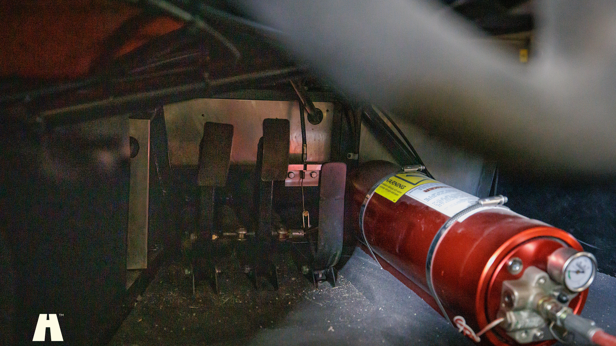 Interior image of 2006 Ultima GTR (43)