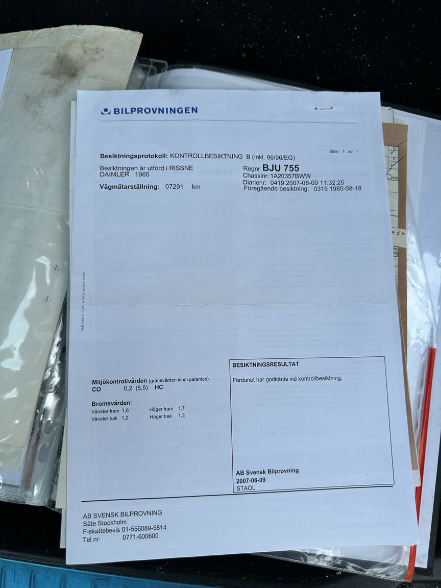 Documentation for 1965 Daimler 250 V8