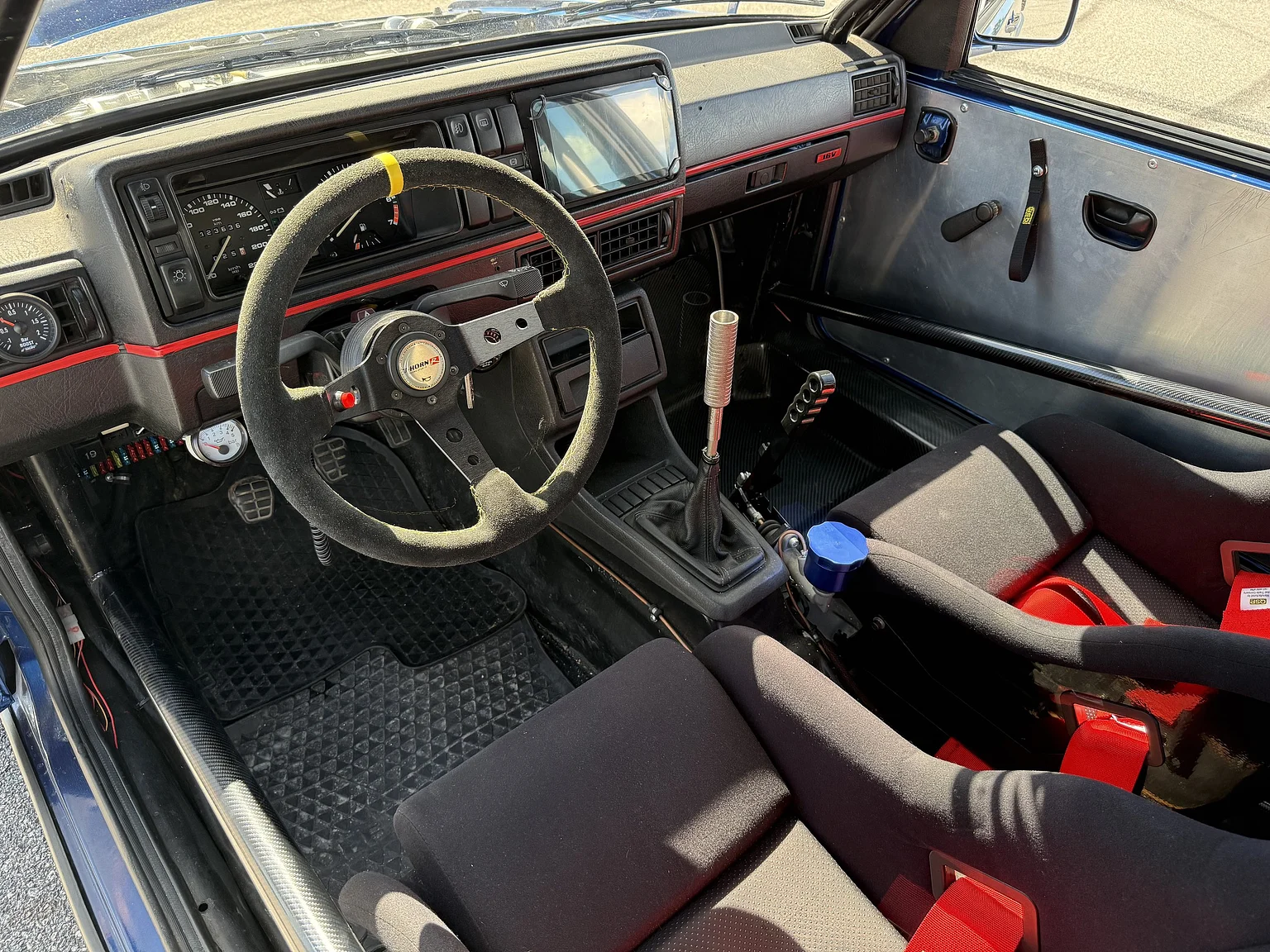 Interiörbild 1988 Golf Mk2 Memphis, ombyggd (1)