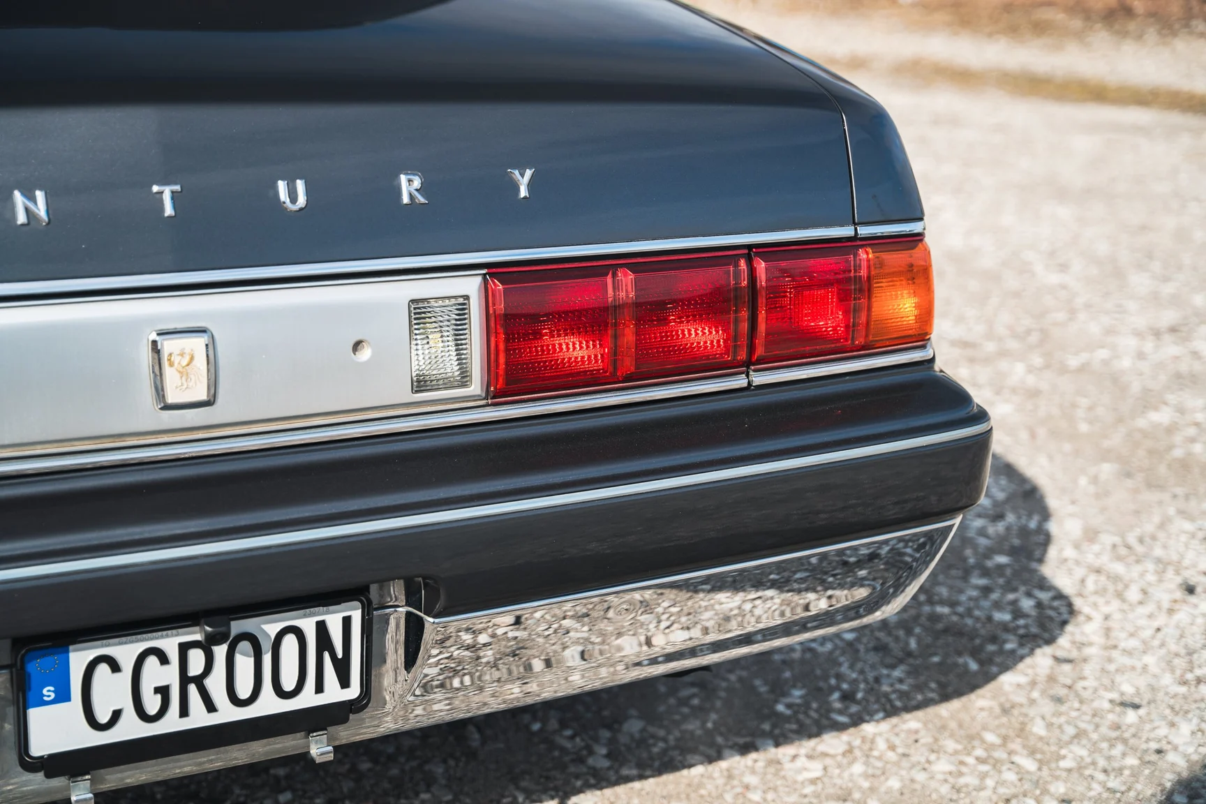 Aussenfoto 2000 Toyota Century V12 G50 (25)