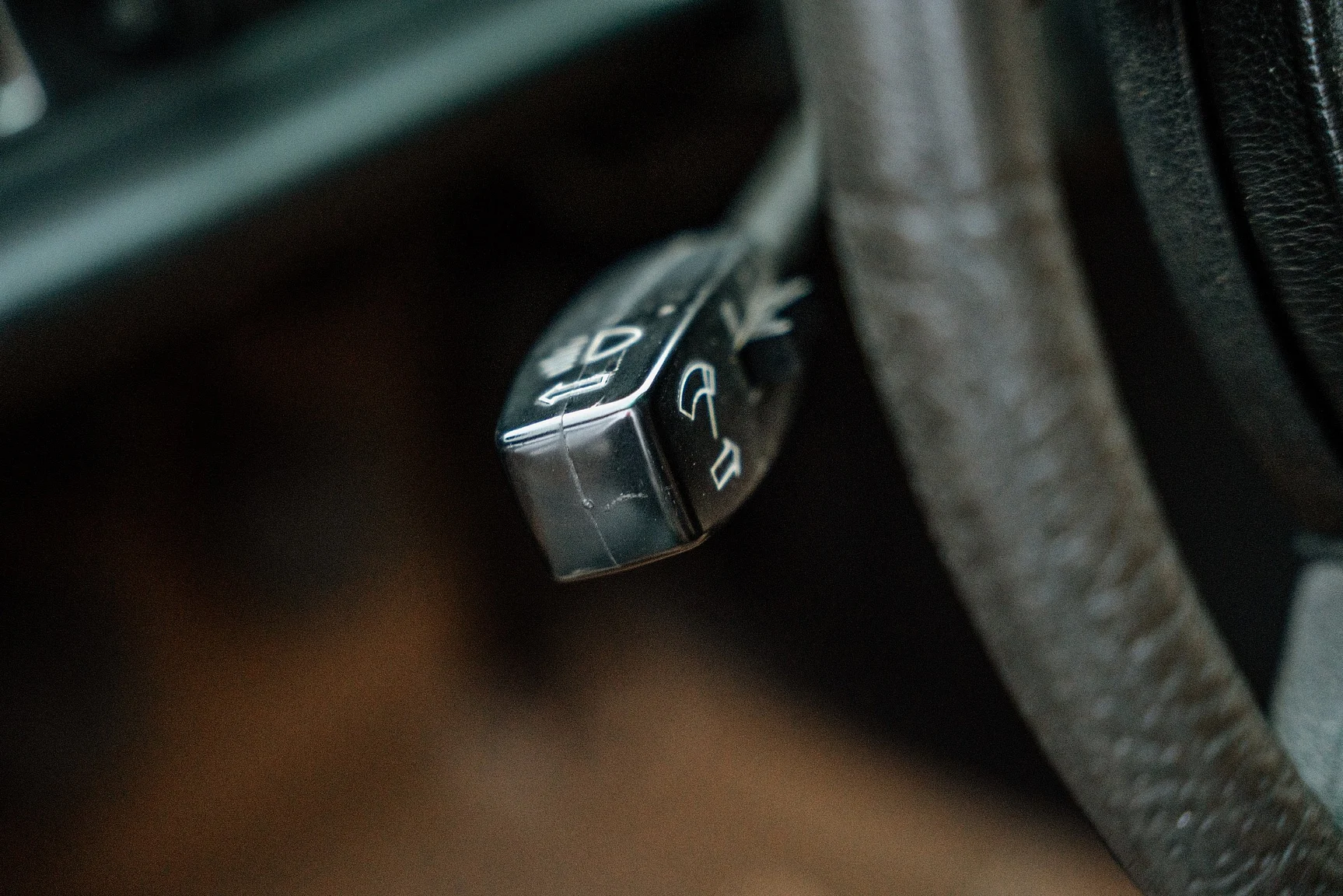 Interior image of 1975 Mercedes-Benz 240 D 3.0 (19)