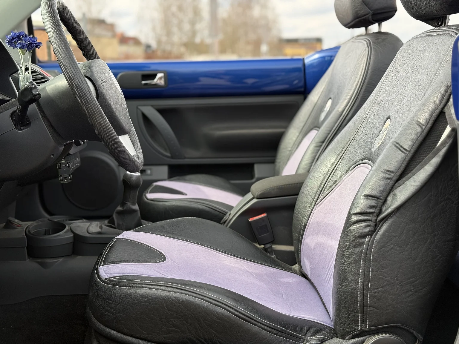Interior image of 2007 VW Beetle 1600 Cabriolet  (3)