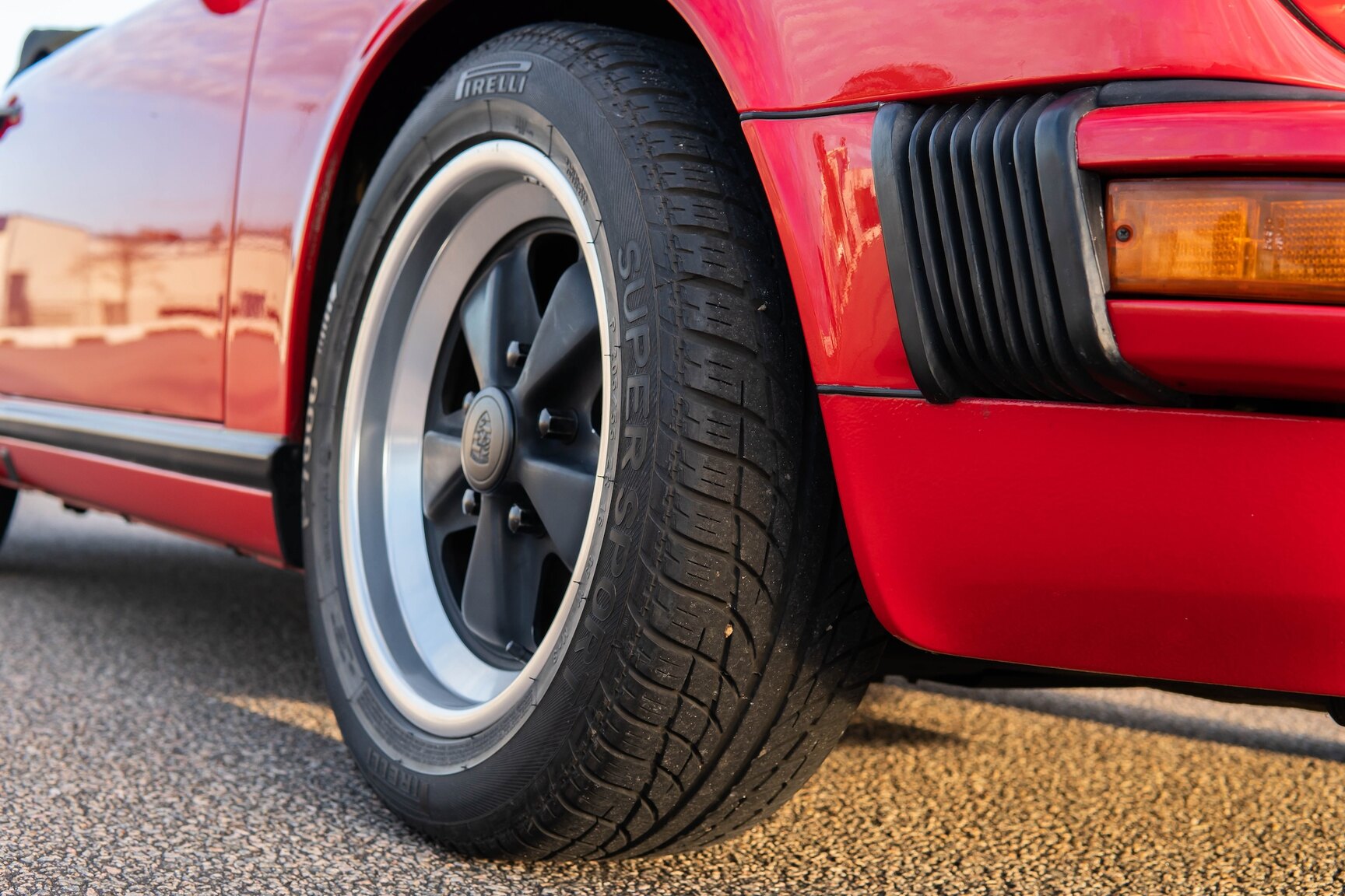 Exterior image of 1987 Porsche 911 Carrera Cab 3.2