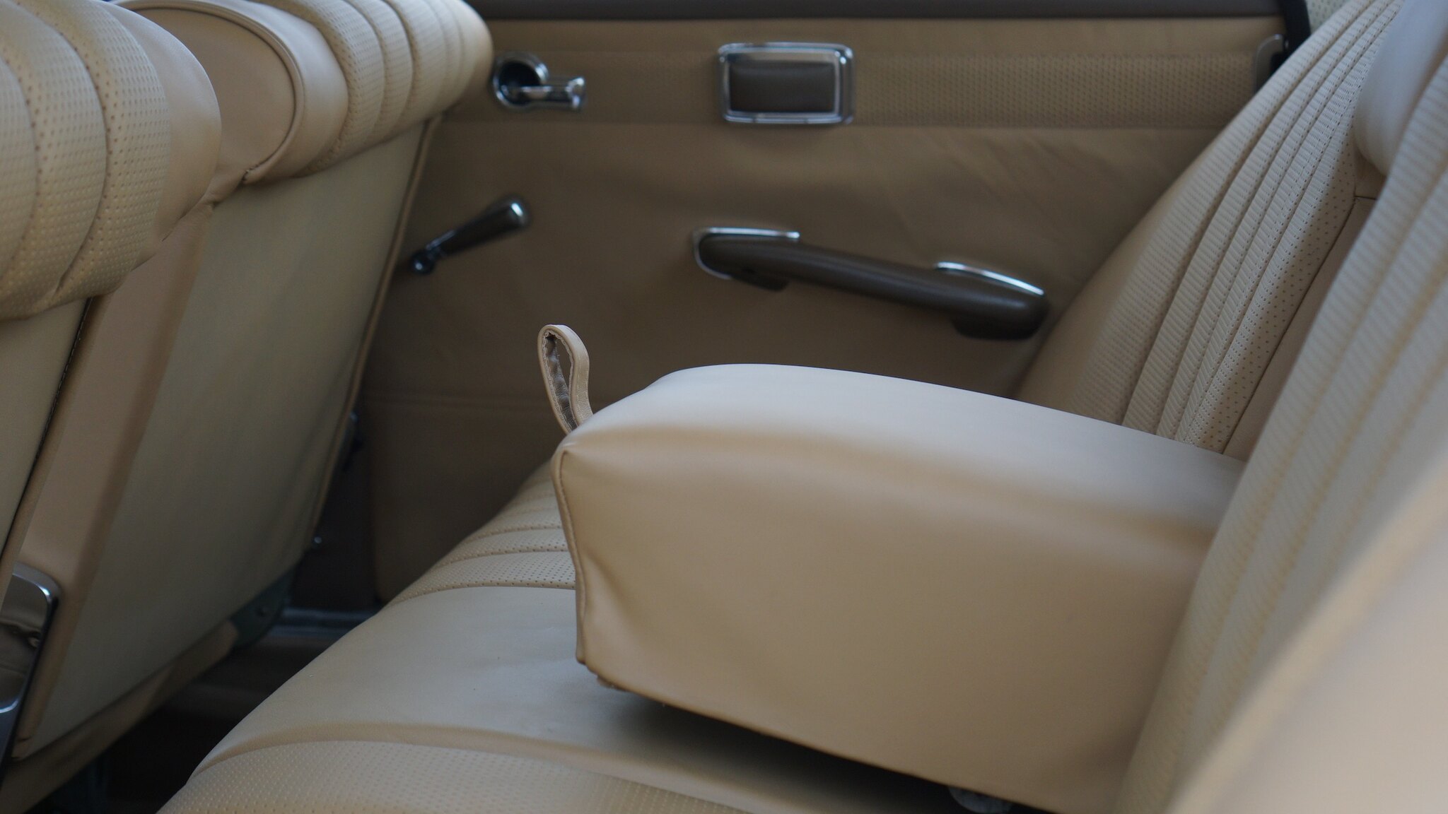 Interiörbild 1966 Mercedes-Benz 230 S