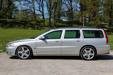 Exteriörbild på 2005 Volvo V70 R AWD