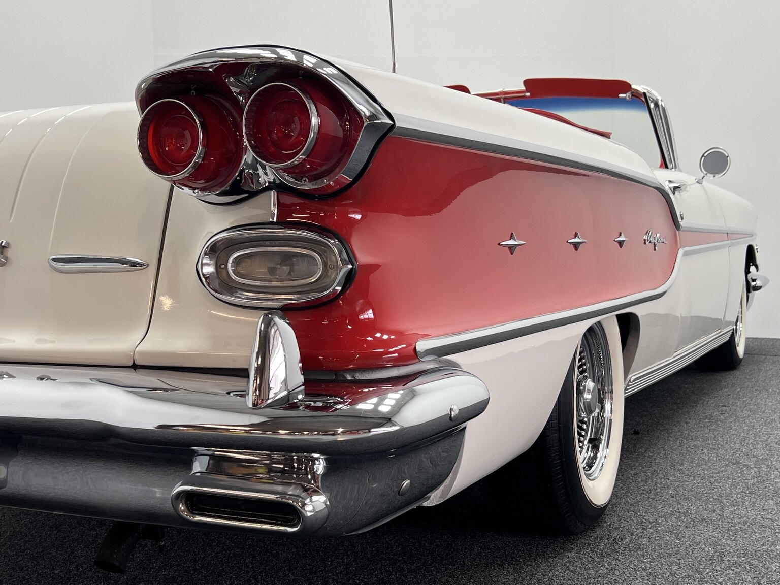Aussenfoto 1958 Pontiac Chieftain