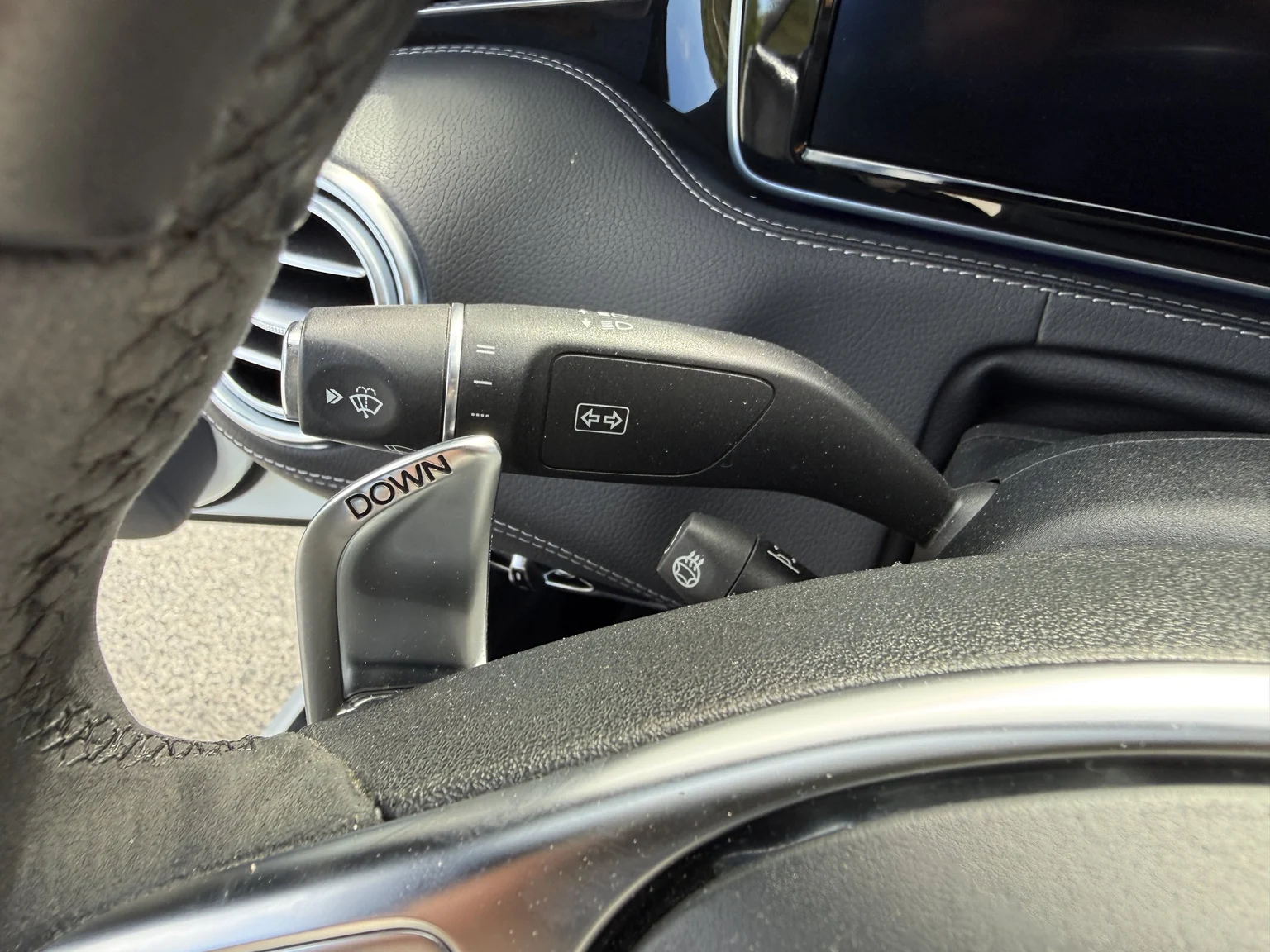 Innenraumfoto von 2016 Mercedes-Benz S 63 AMG 4MATIC (15)