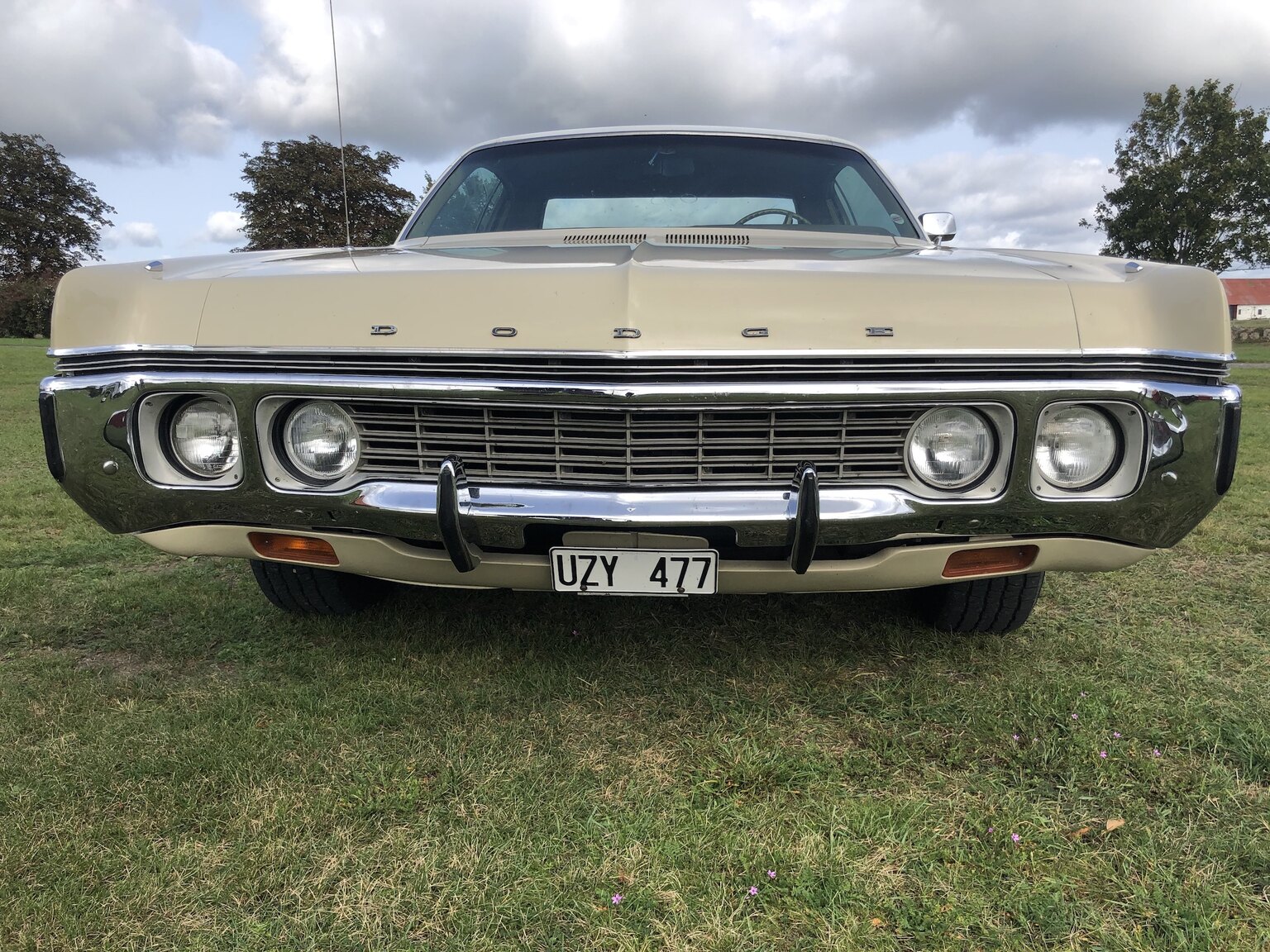 Exterior image of 1972 Dodge Polara Custom