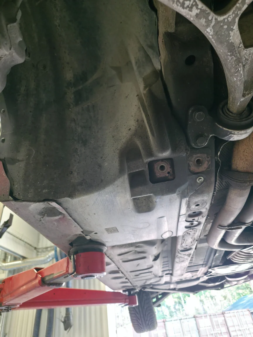 Image of 2002 BMW 330Ci Convertible mechanics (15)