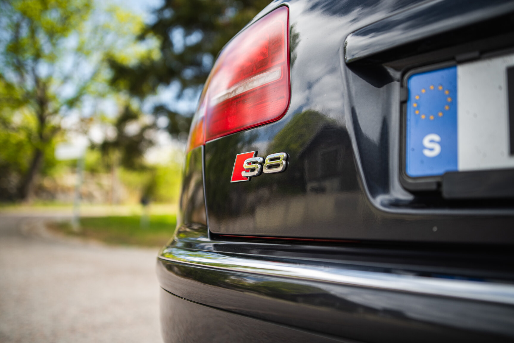 Exterior image of 2009 Audi S8 5.2 V10 FSI Quattro