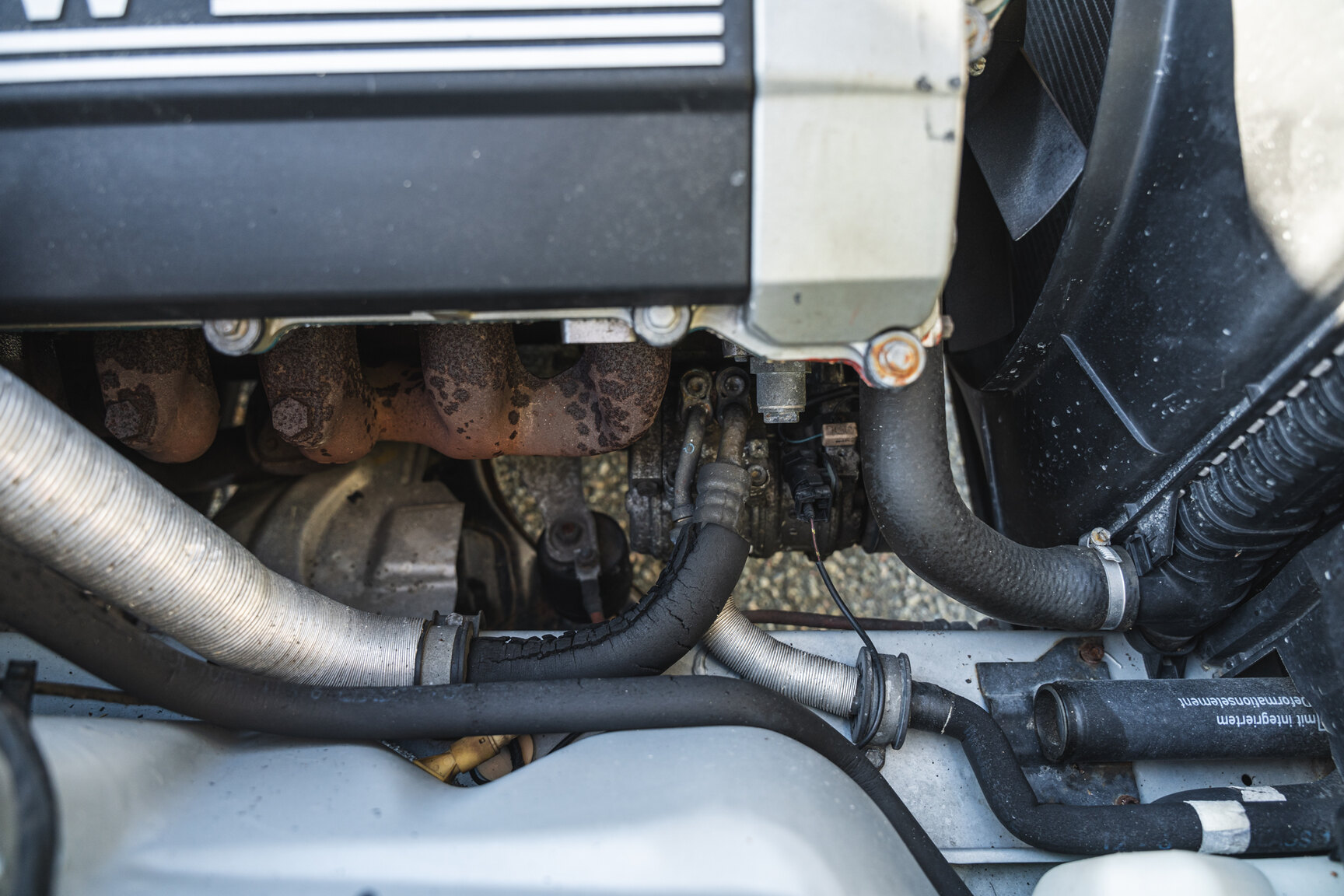 Image of 1994 BMW 520i E34 mechanics