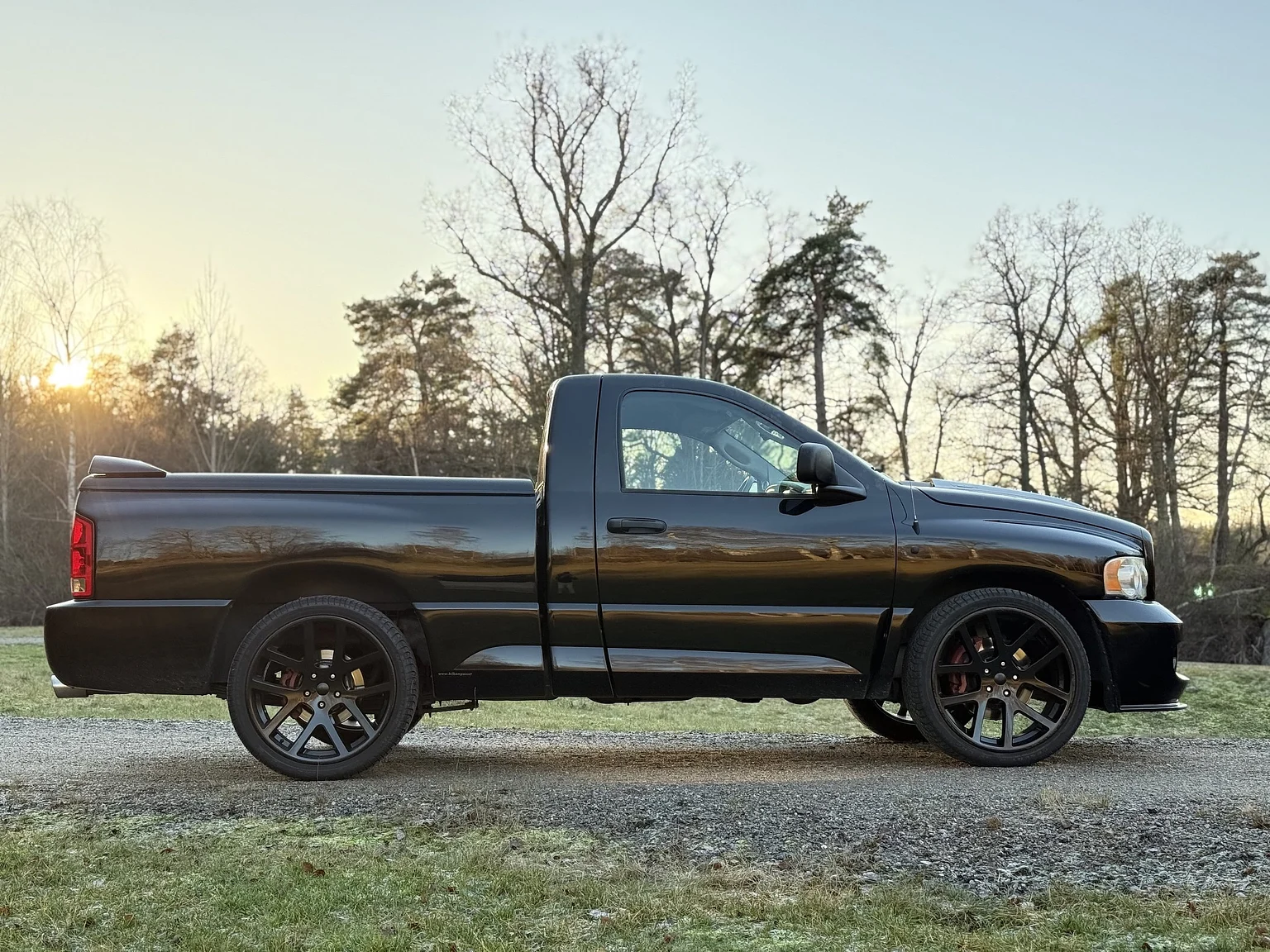 Exterior image of 2004 Dodge Ram SRT-10 (17)