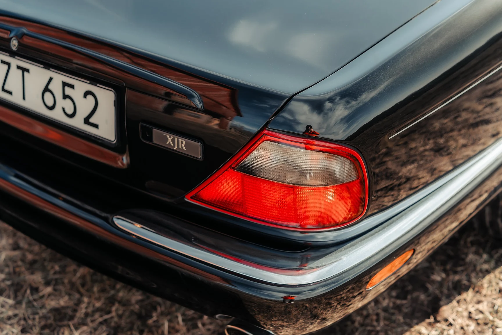 Exteriörbild på 1997 Jaguar XJR 4.0 Kompressor NO RESERVE (67)