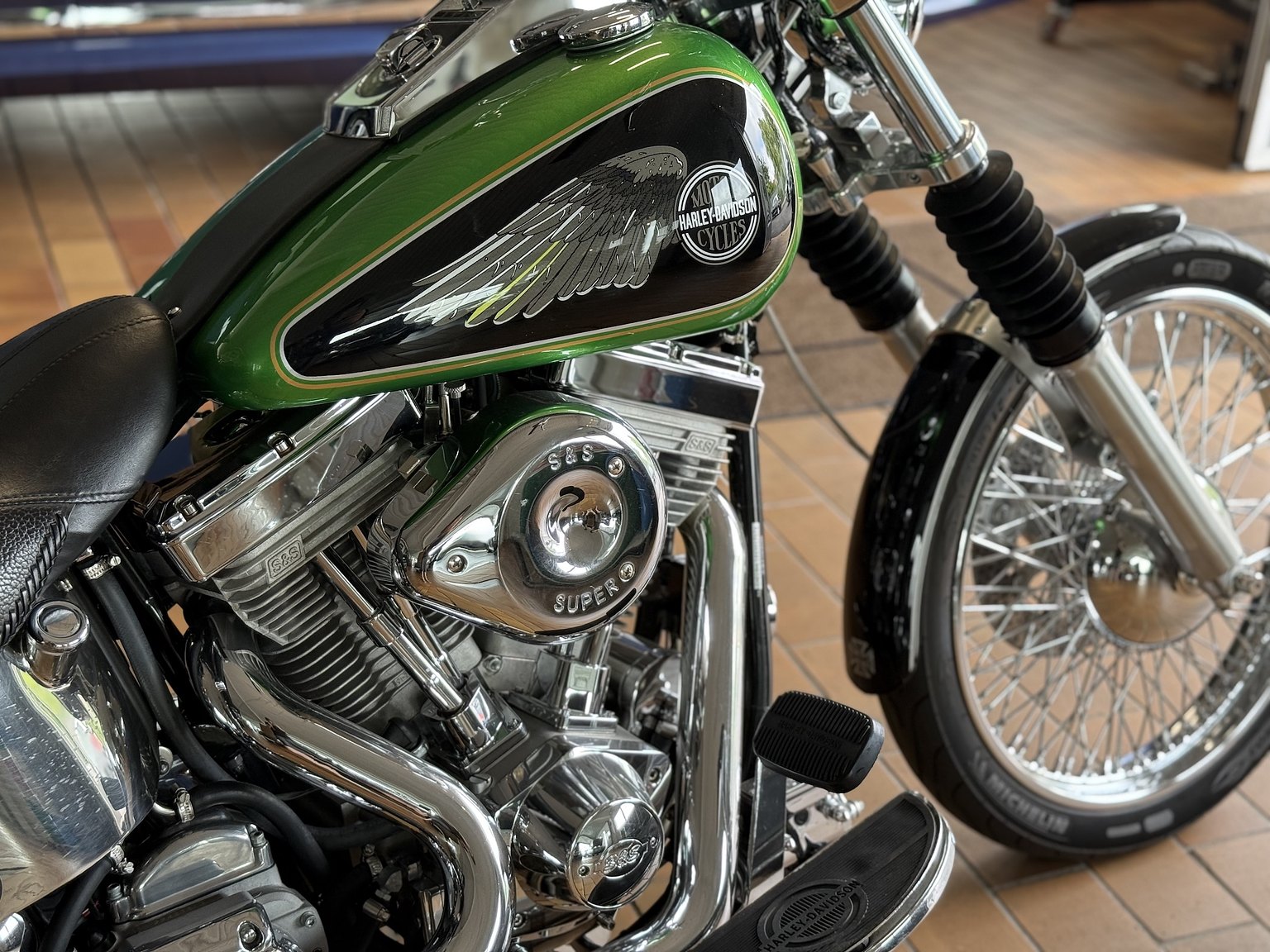 Exterior image of 1999 Harley-Davidson Custom