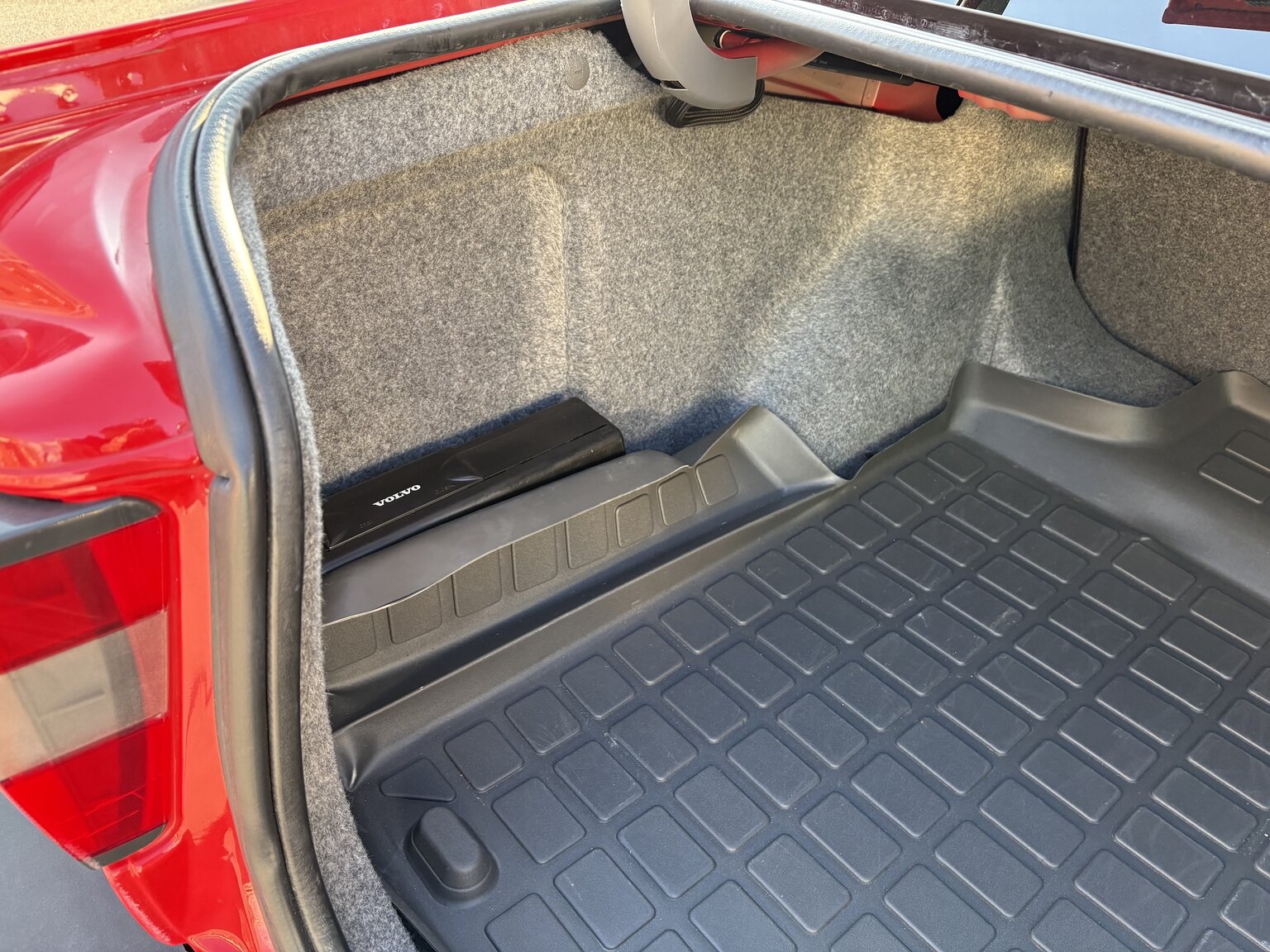 Interior image of 1996 Volvo 850 R