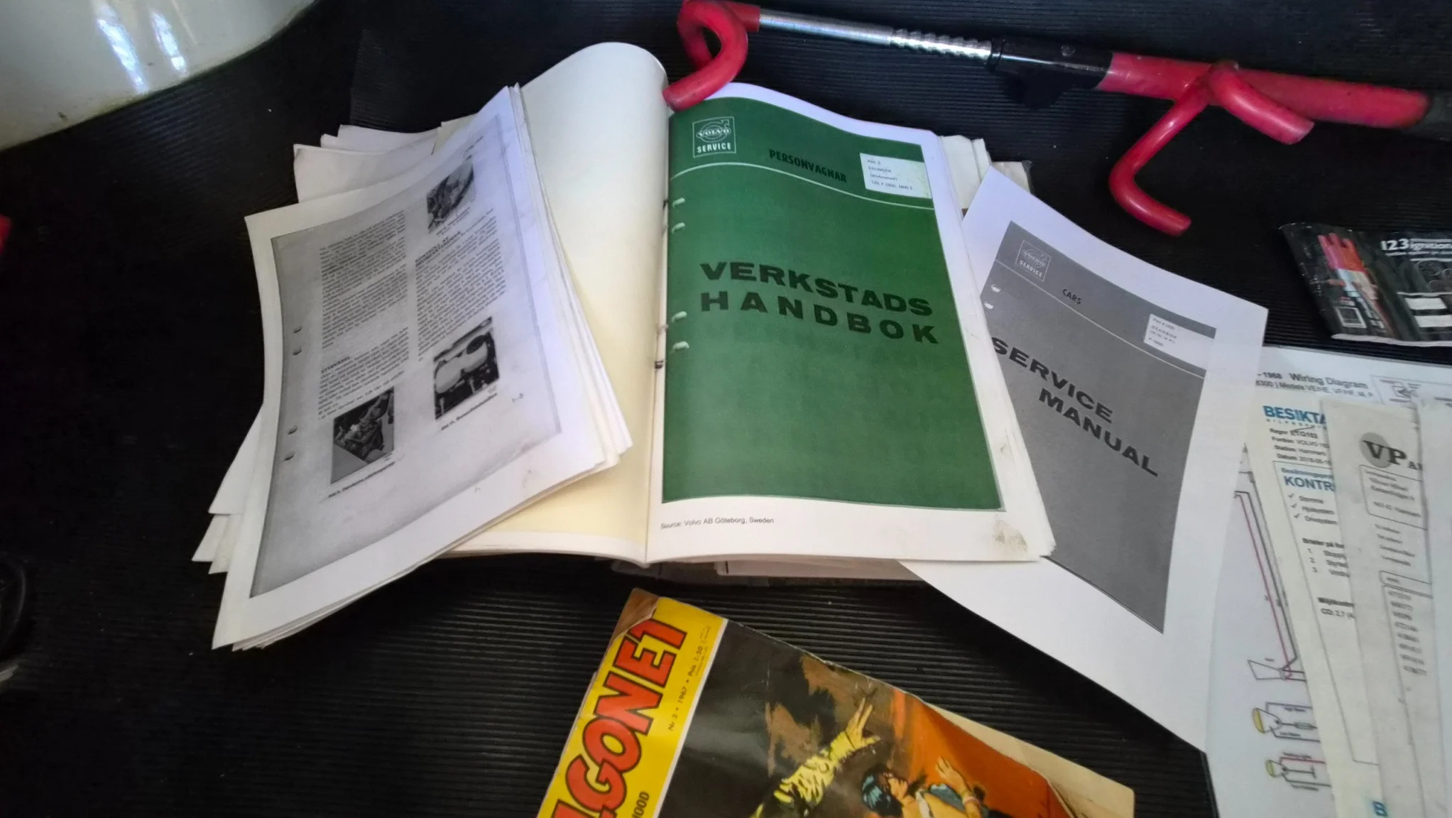 Documentation for 1966 Volvo P 1800S (2)