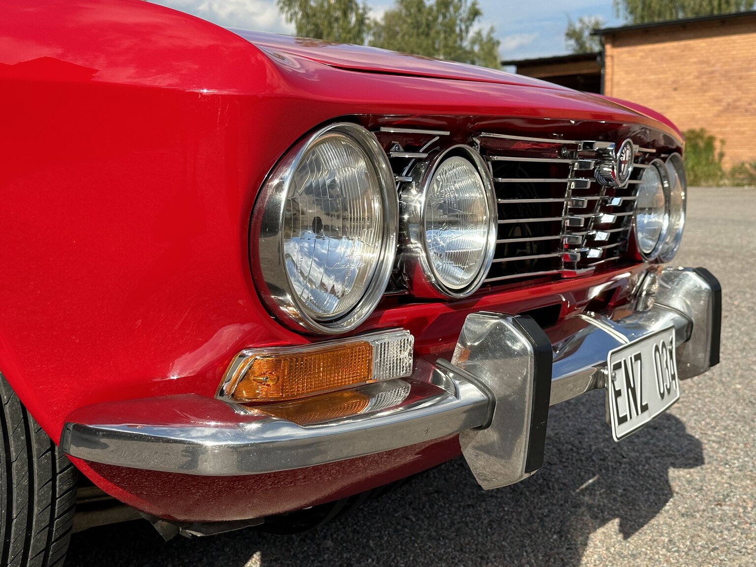 Exteriörbild på 1972 Alfa Romeo 2000 GTV Bertone Coupé