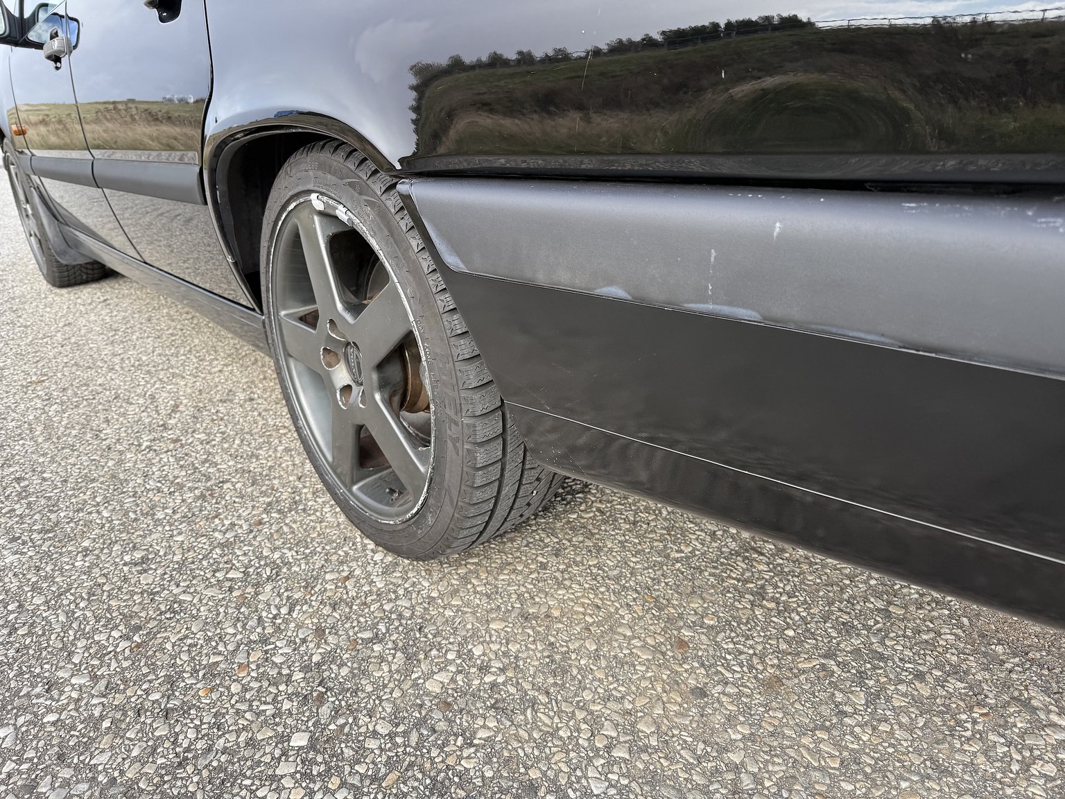 Exterior image of 1995 VOLVO 855 T5R T-5R