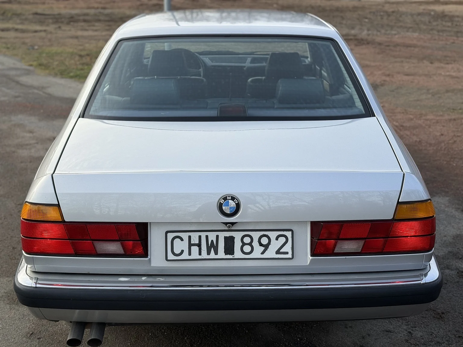 Exteriörbild på 1992 BMW 730iA (17)