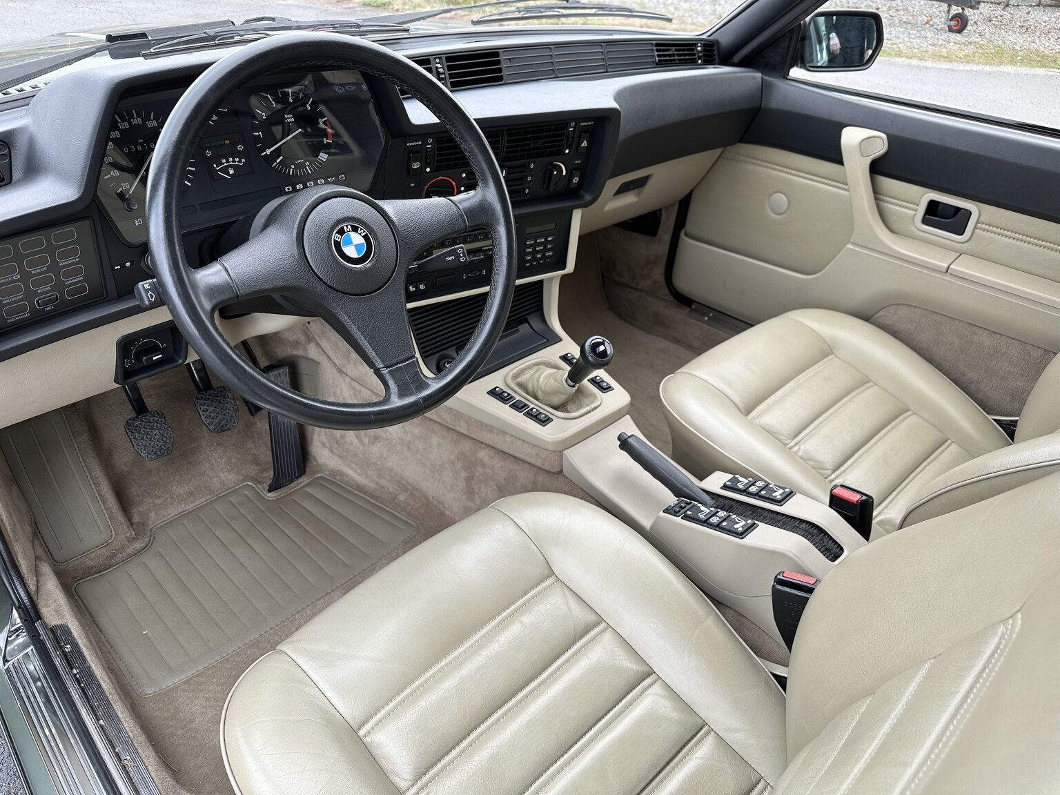Interiörbild 1986 BMW 635CSi