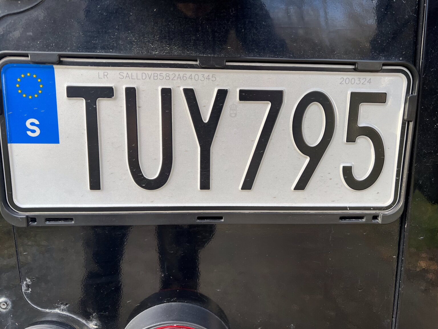 Exterior image of 2002 Land Rover Defender 90 2.5 Td5