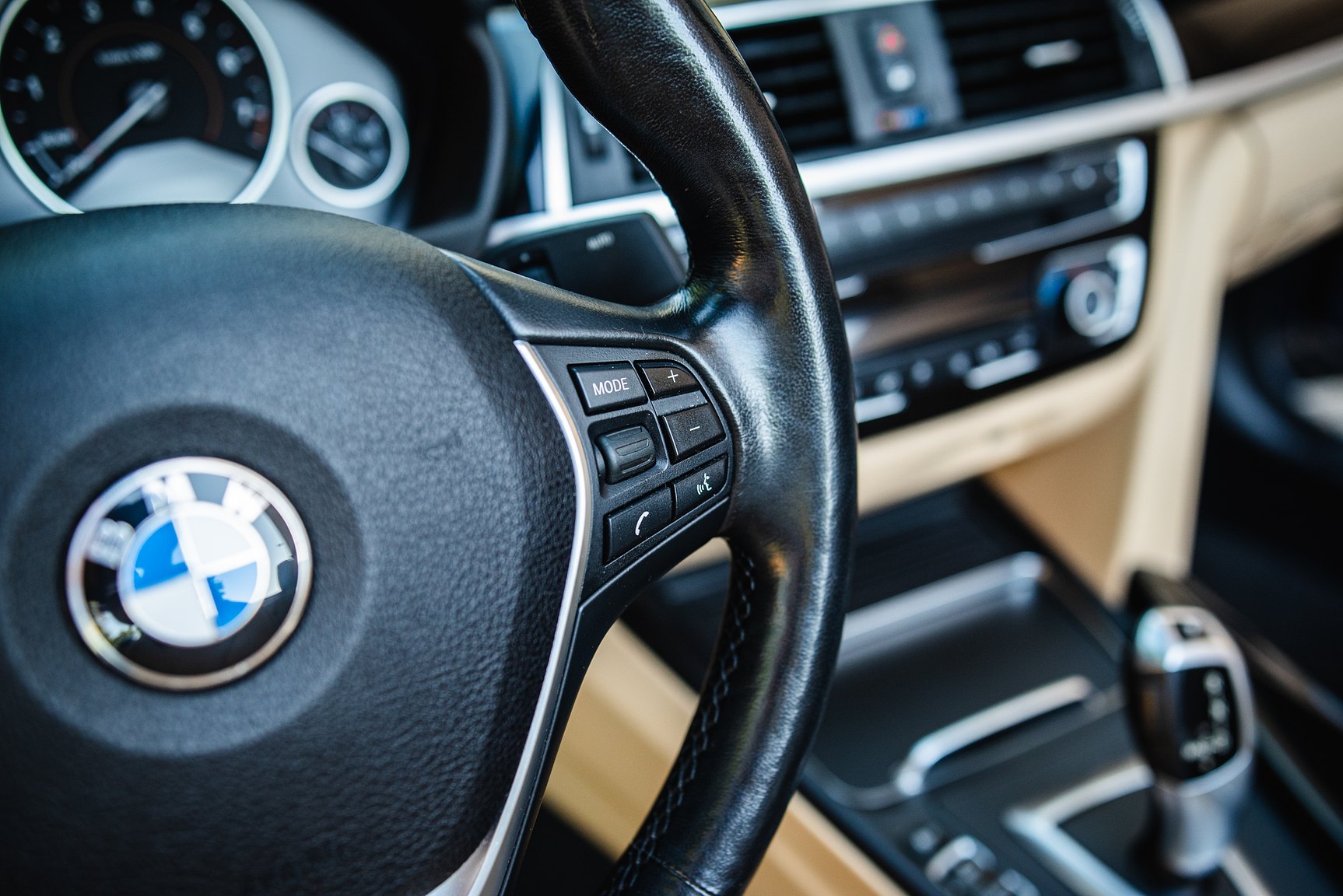 Innenraumfoto von 2018 BMW 430i xDrive Convertible