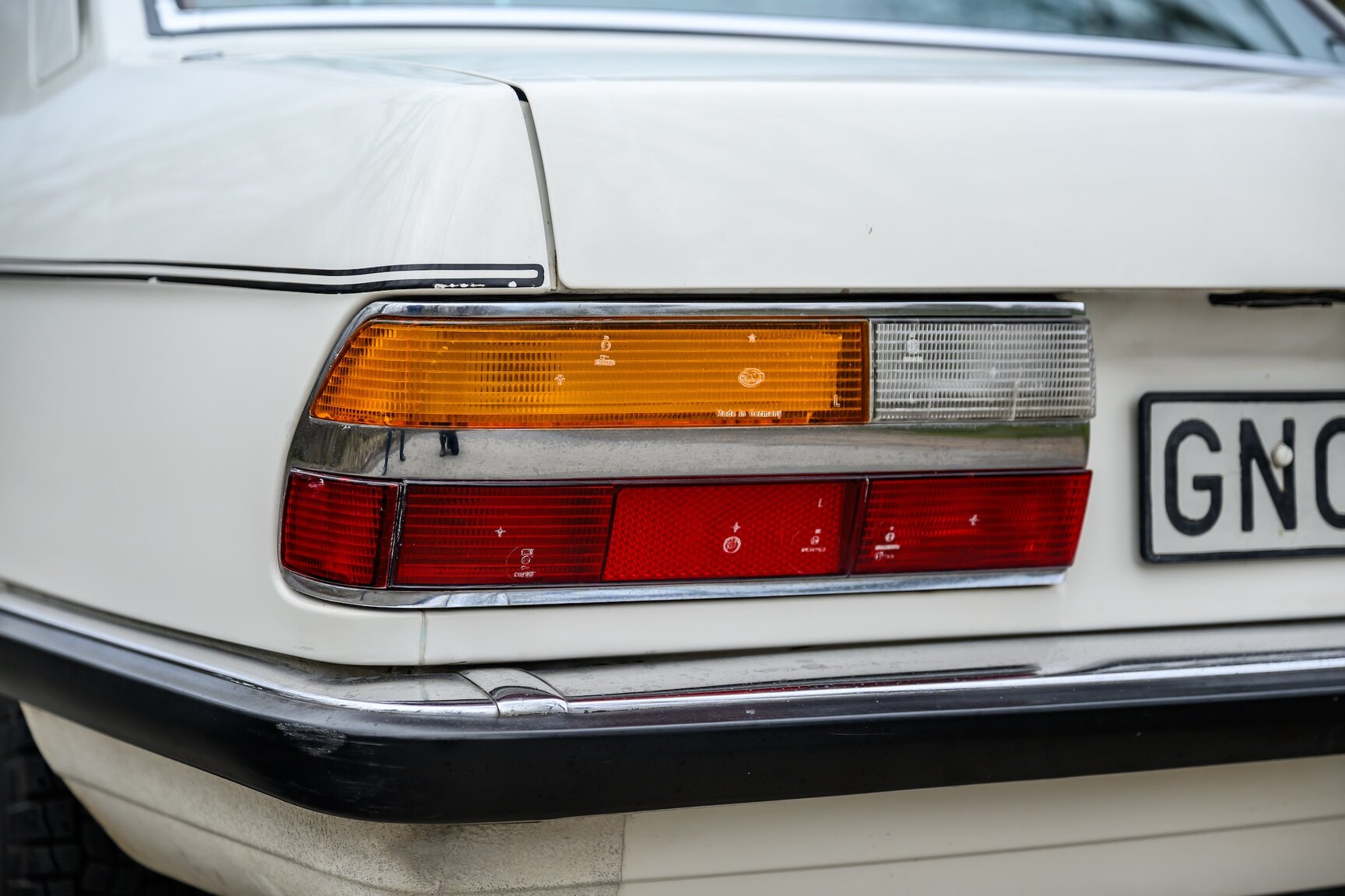 Exterior image of 1986 BMW 520i