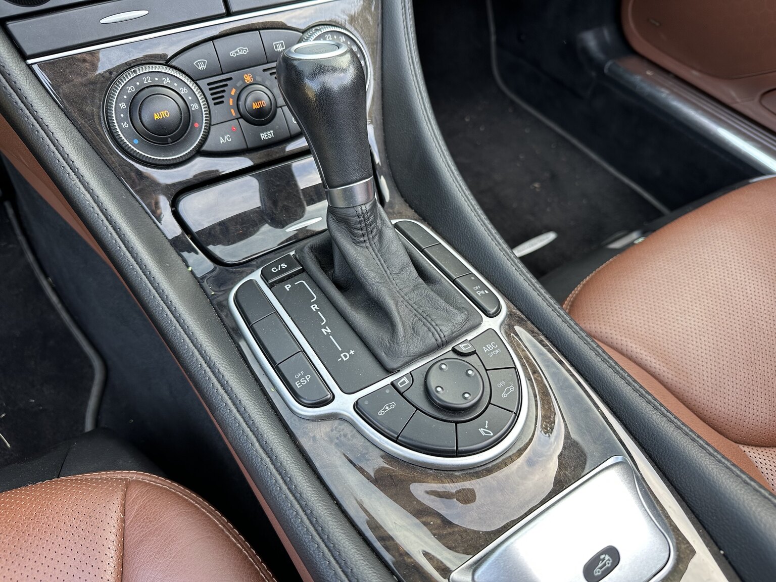 Interiörbild 2007 Mercedes-Benz SL500 AMG