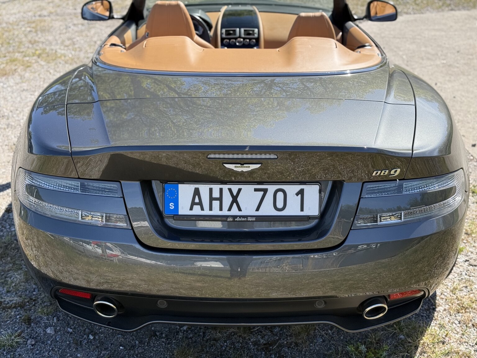 Exterior image of 2015 Aston Martin DB9 Volante