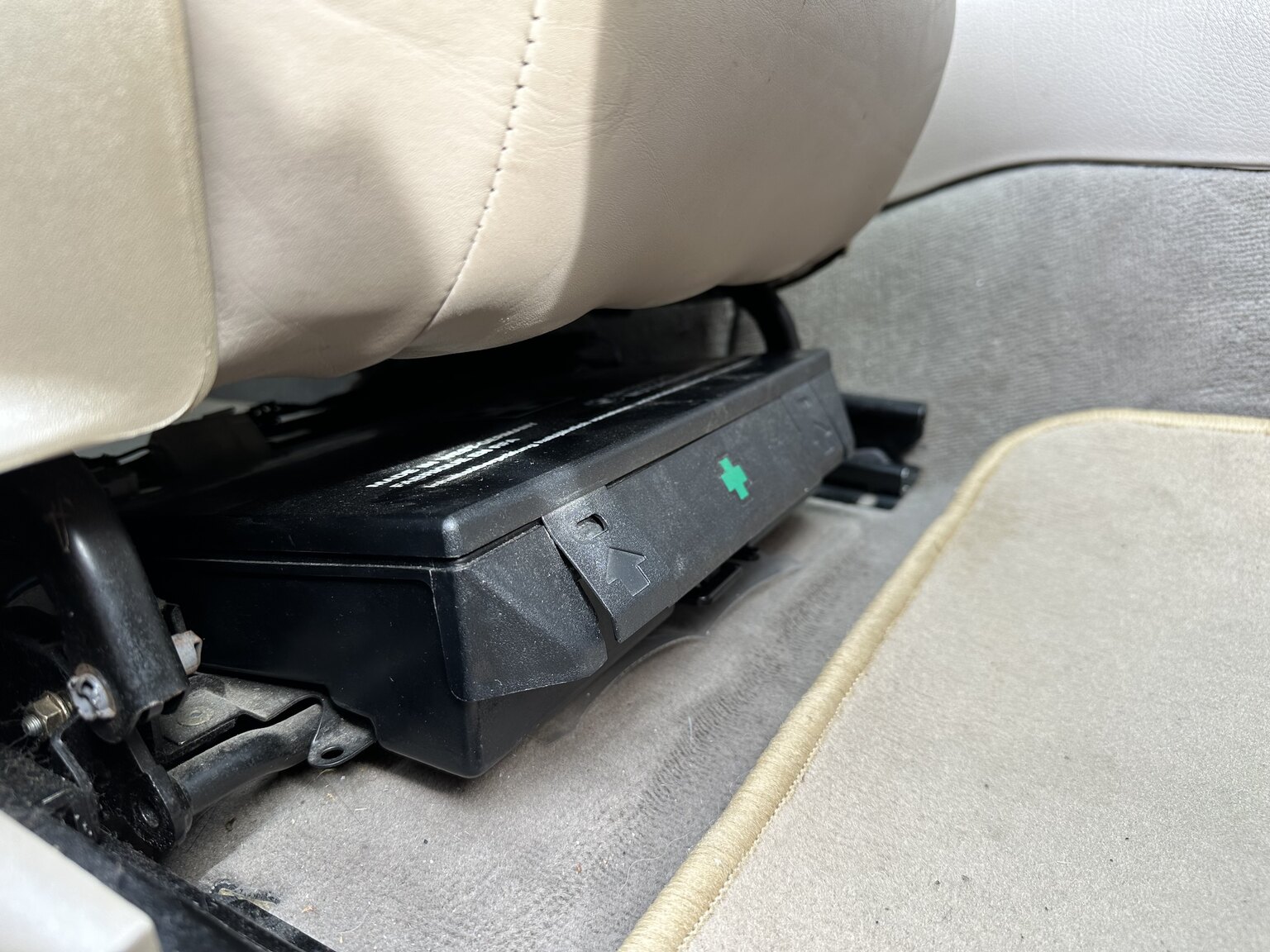 Interior image of 1992 BMW 740iA