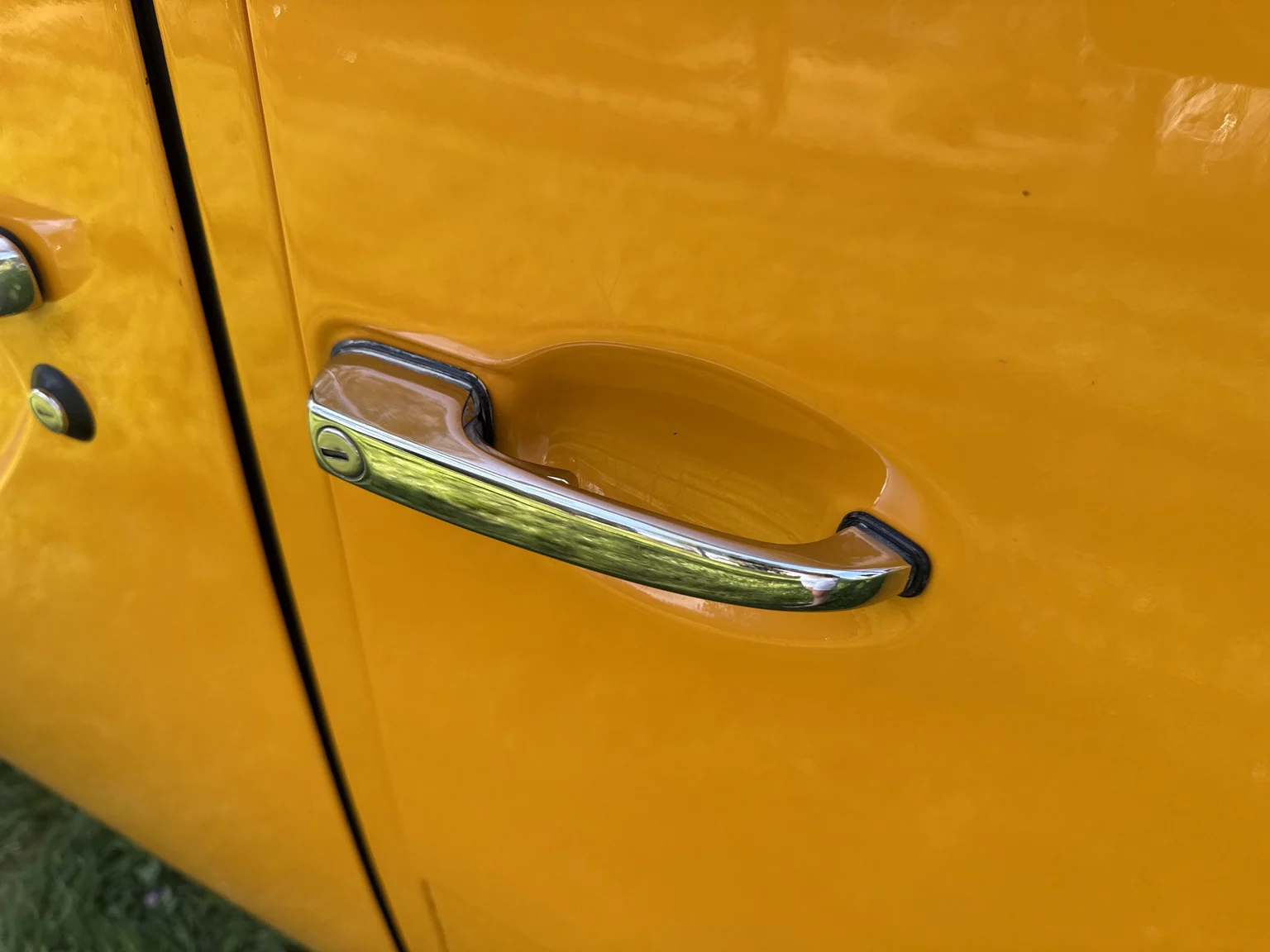 Exteriörbild på 1975 Volkswagen Transporter Campervan (54)