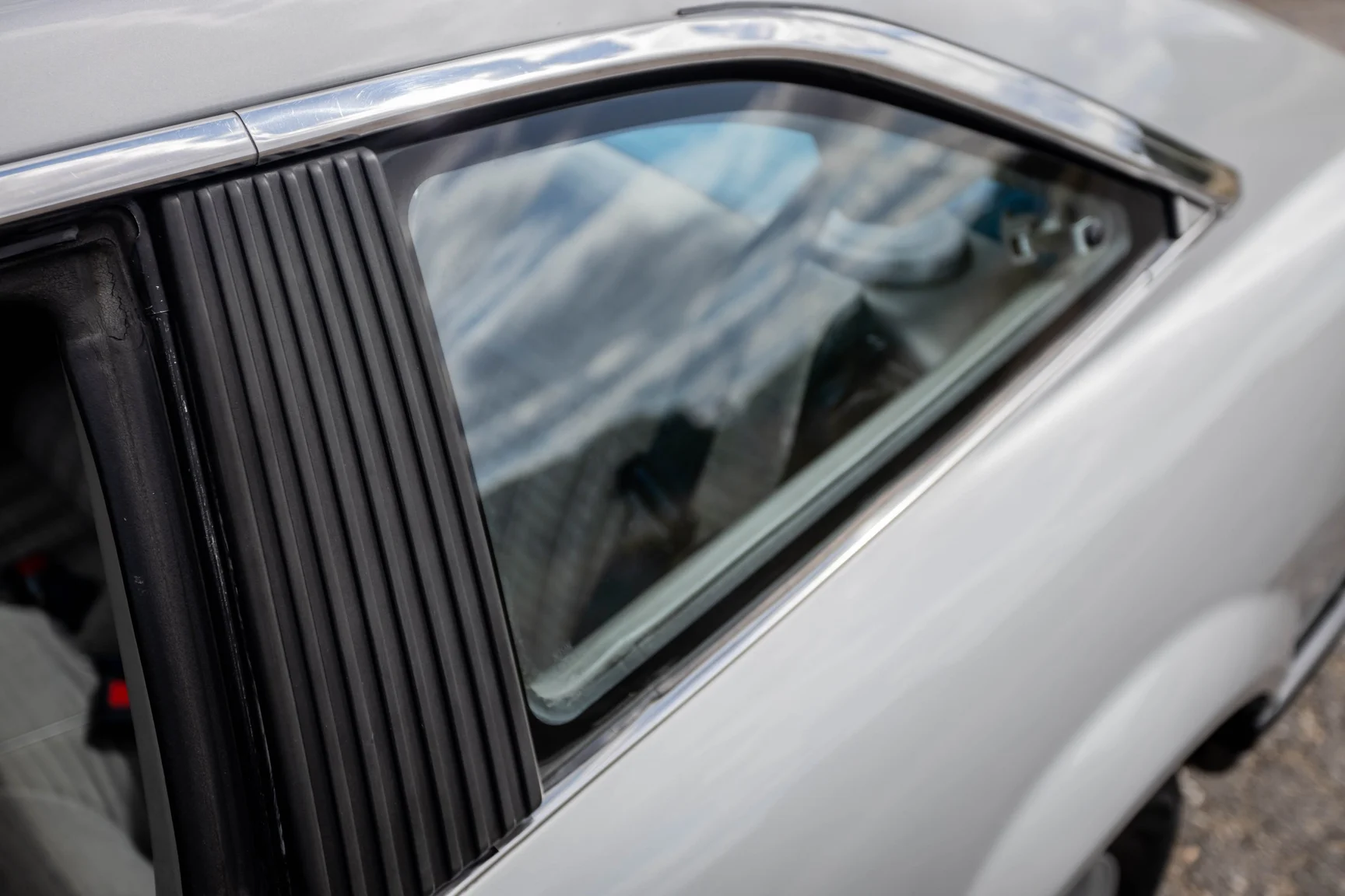 Exteriörbild på 1982 Datsun 280ZX (28)