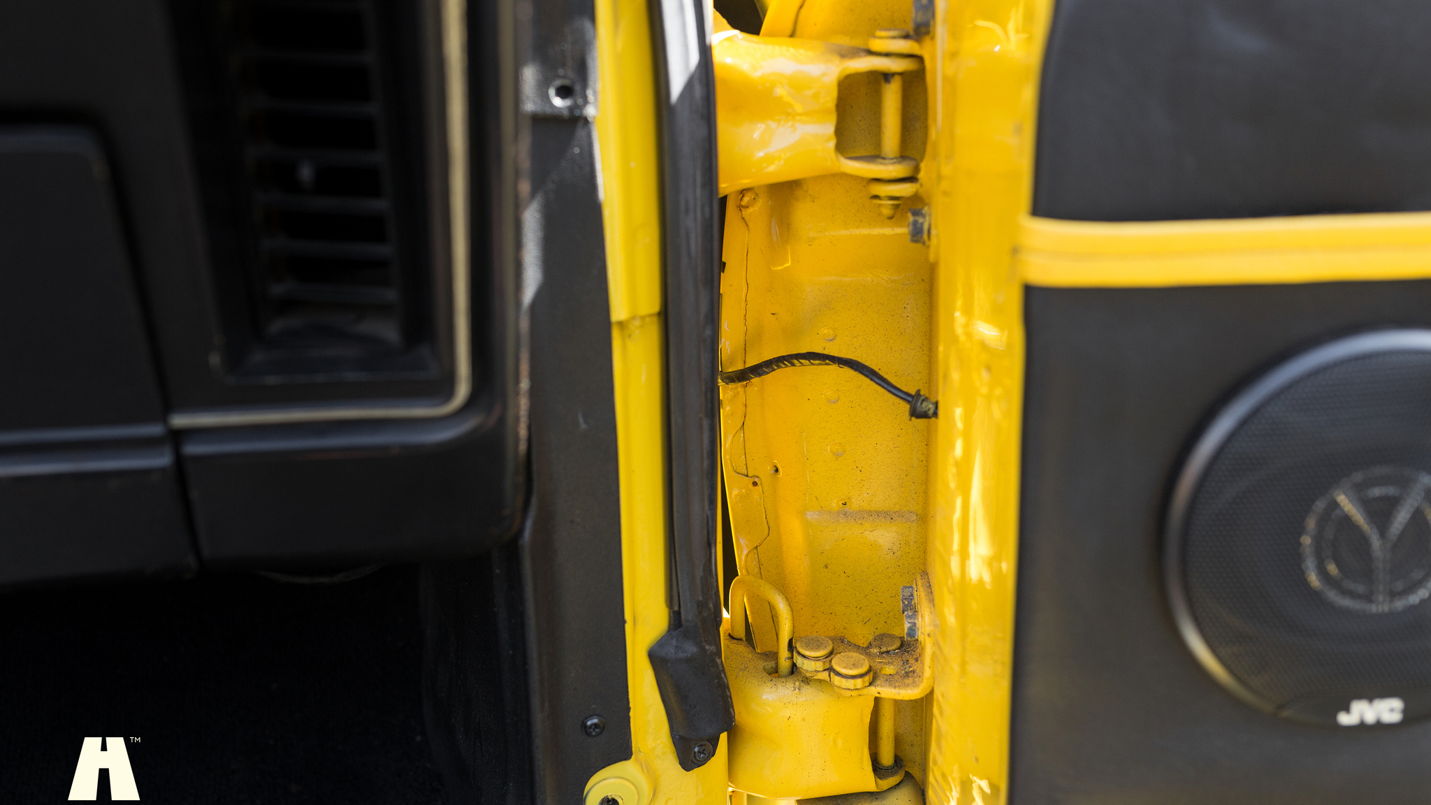 Interior image of 1971 Ford Mustang 429 Cabriolet (15)