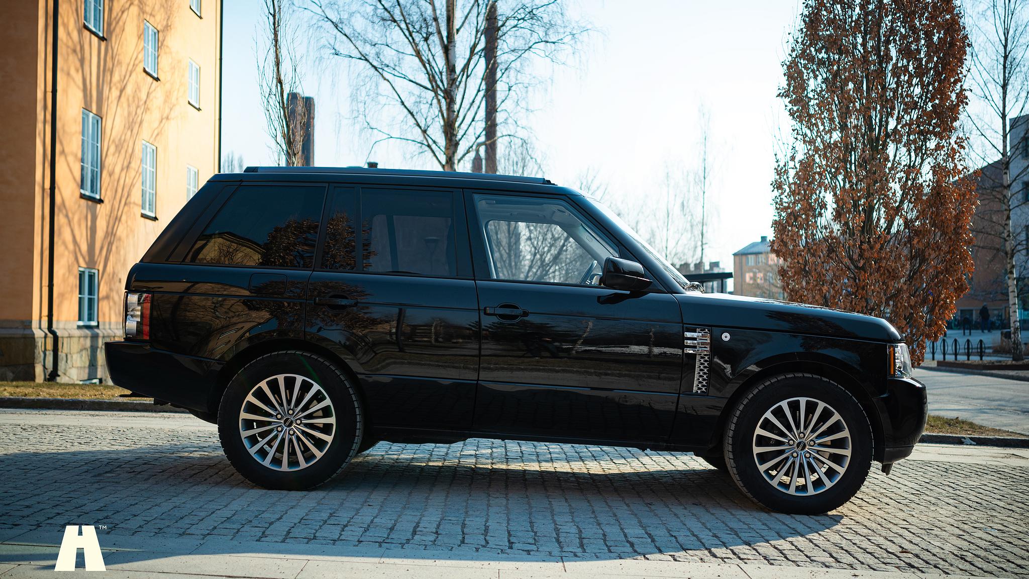 Exterior image of 2012 Land Rover Range Rover Westminster TDV8 (L322)