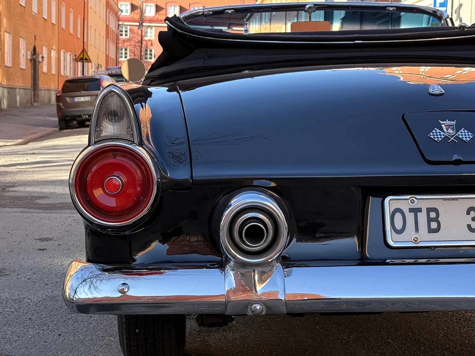 Exterior image of 1955 Ford Thunderbird (49)