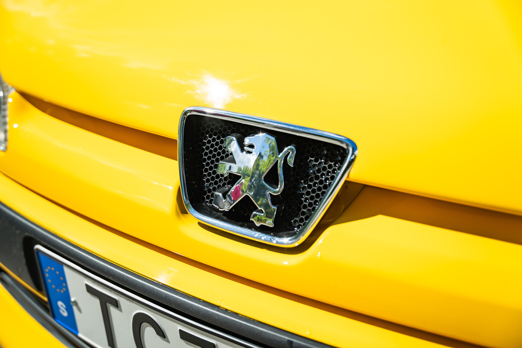 Exterior image of 1997 Peugeot 306 Cabriolet (40)