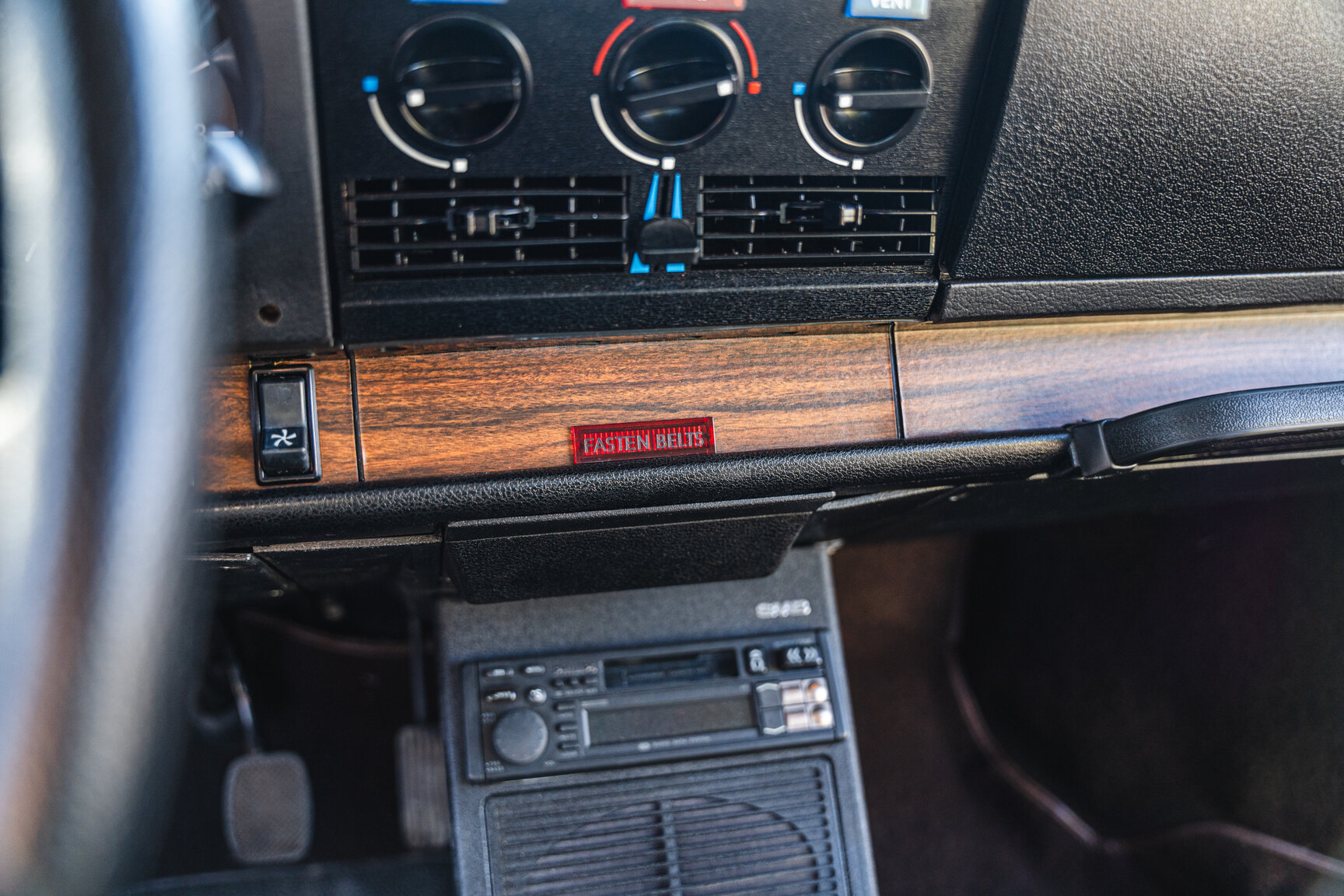 Interior image of 1974 SAAB 99 
